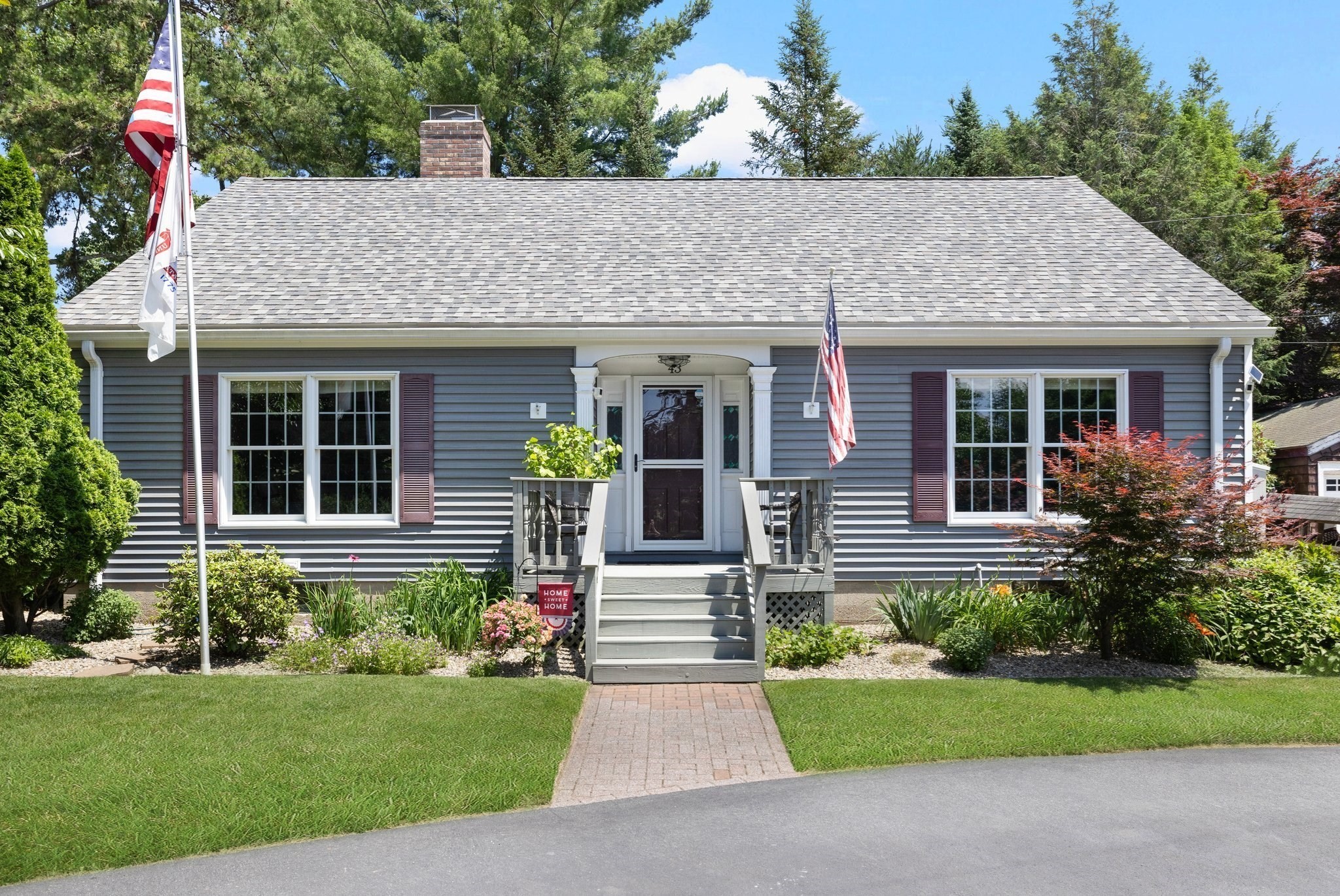 43 Edgewater Drive, Blackstone, MA 01504