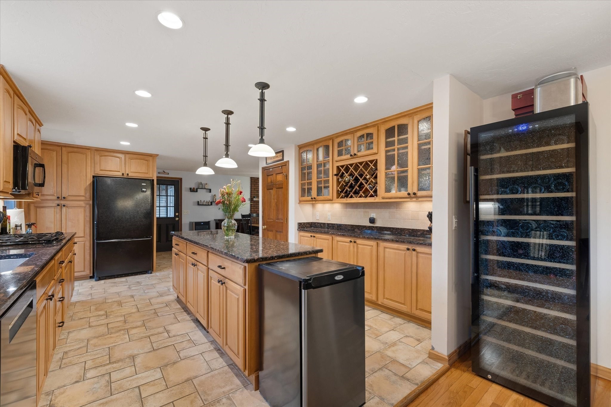 53 Asylum St, Mendon, MA 01756 - Image 6