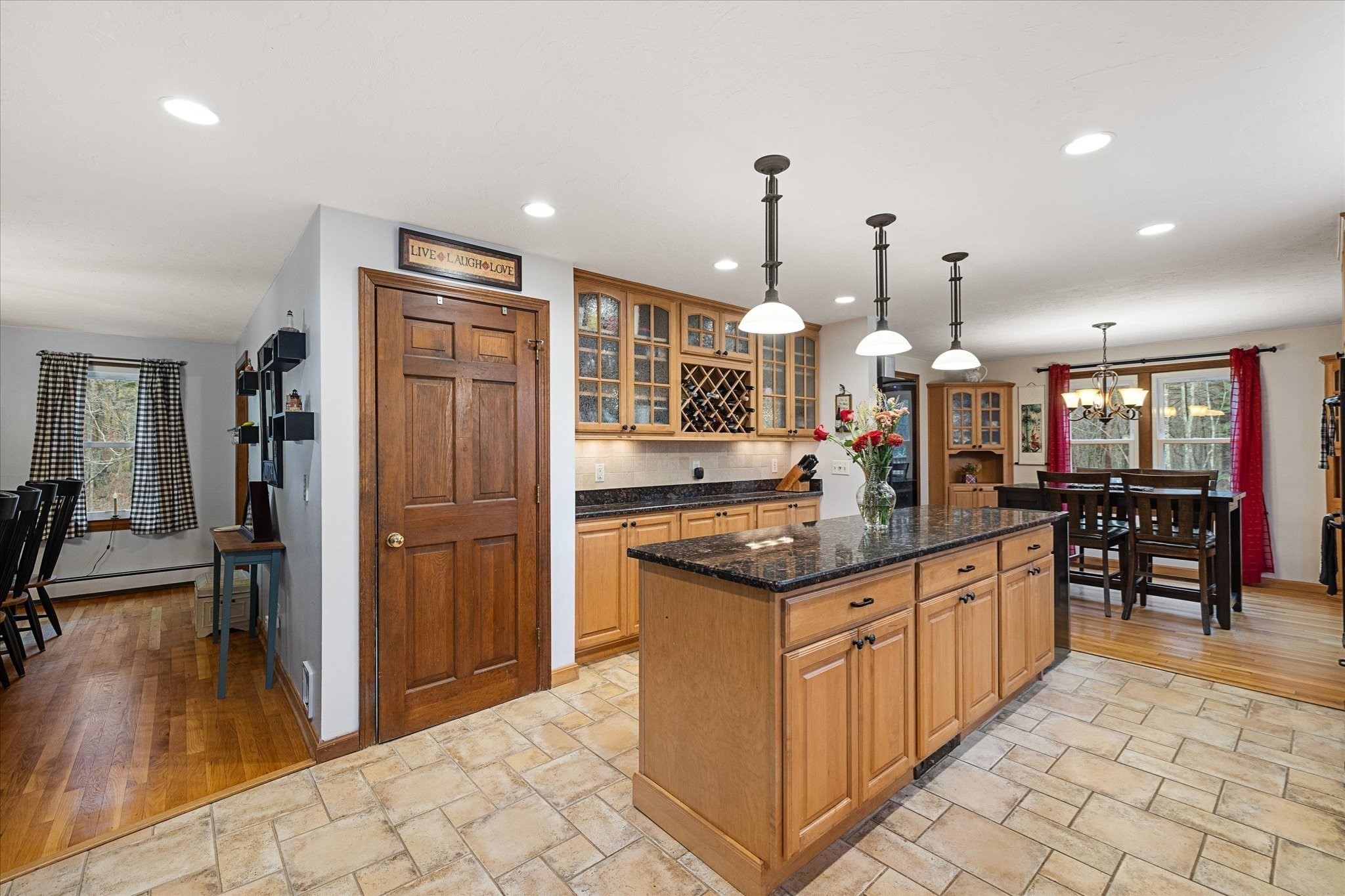 53 Asylum St, Mendon, MA 01756 - Image 8