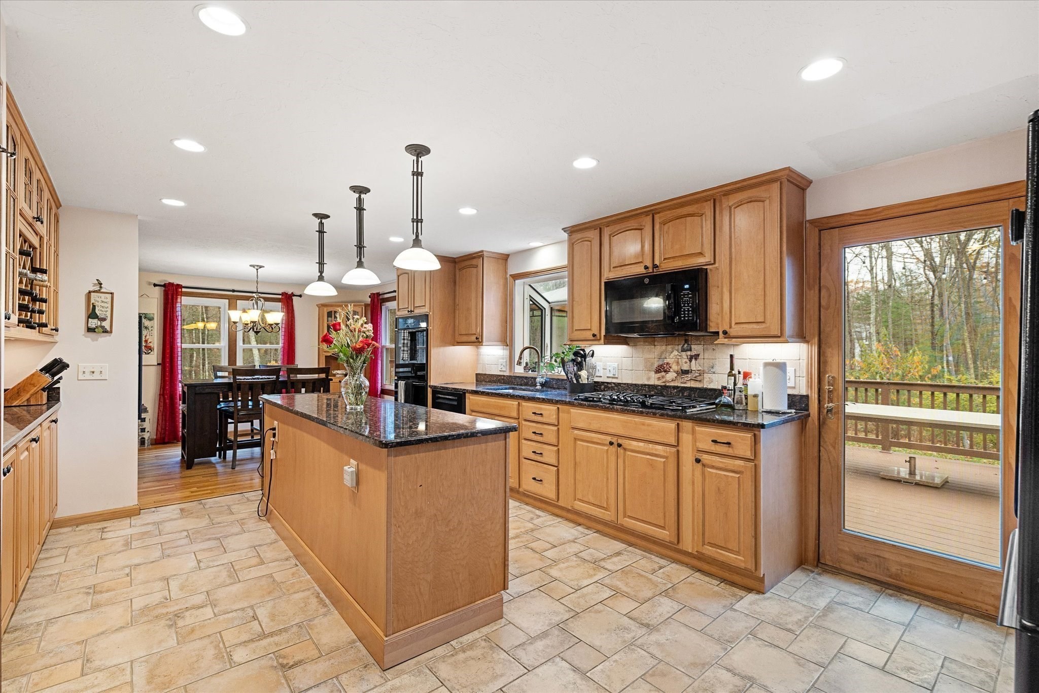 53 Asylum St, Mendon, MA 01756 - Image 10