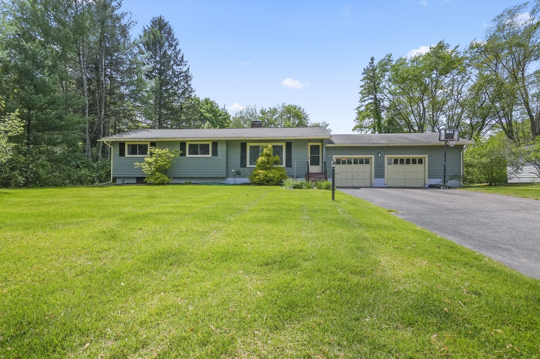 35 Snake Brook Road, Wayland, MA 01778