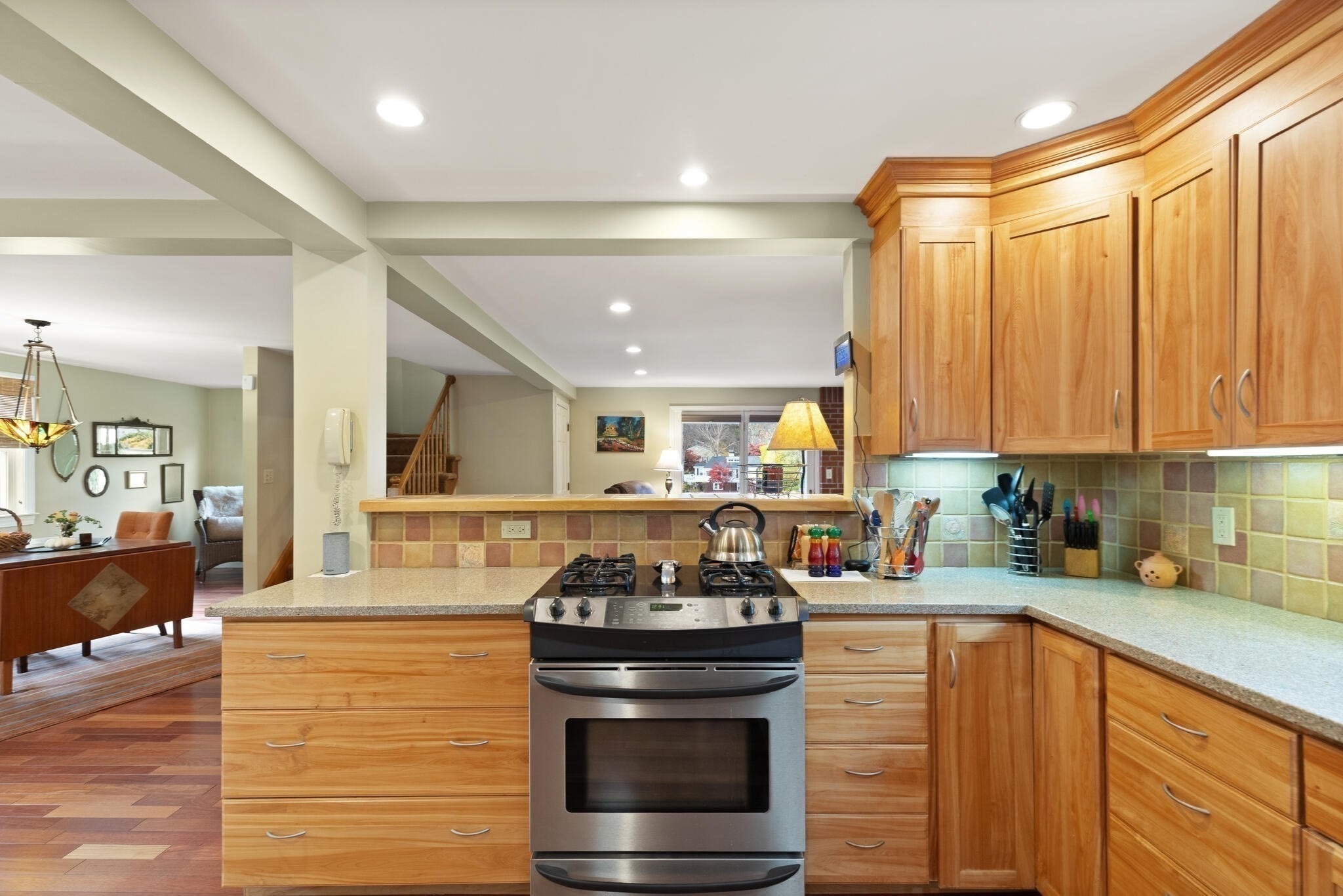 320 Pillings Pond Rd, Lynnfield, MA 01940 - Image 18