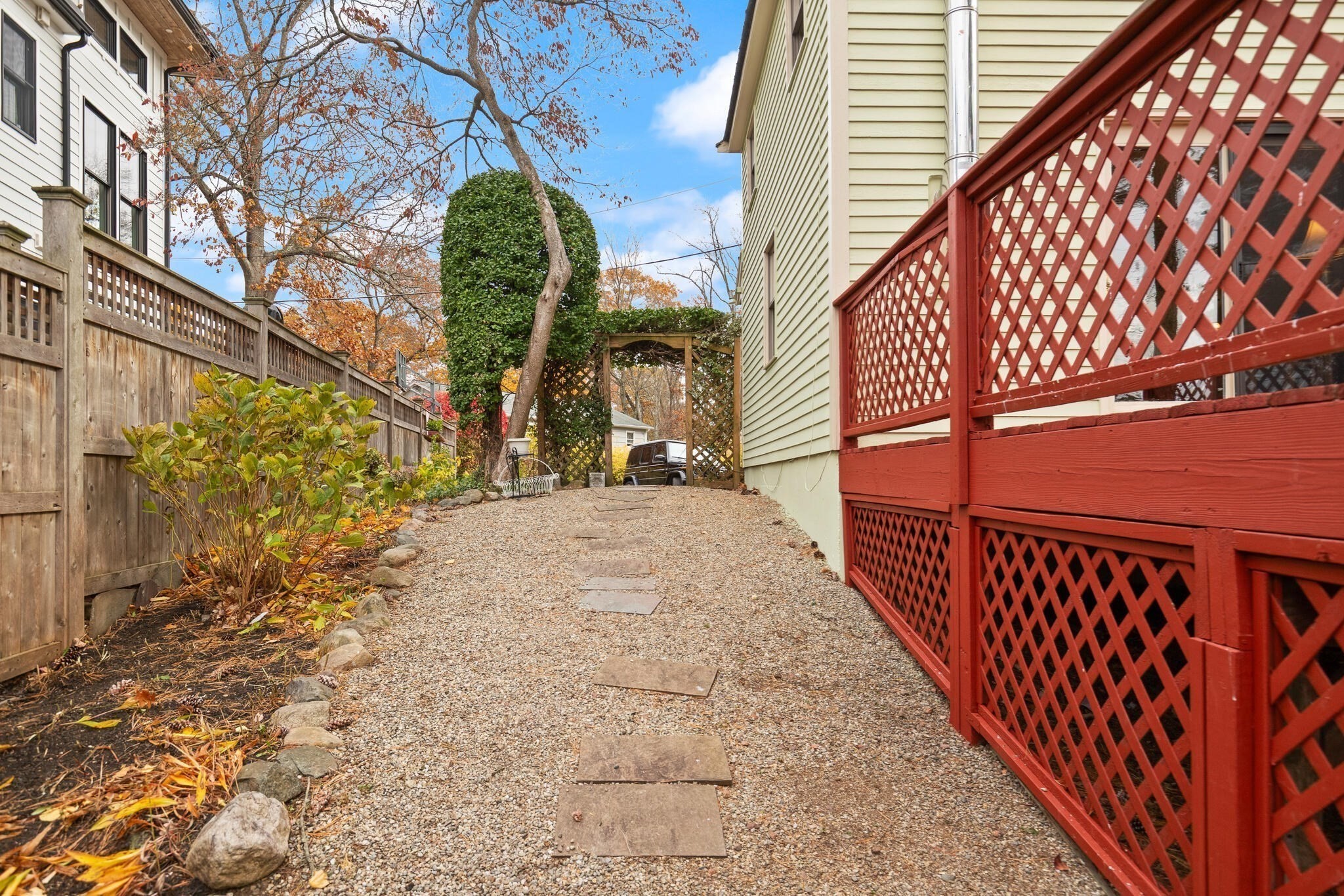 320 Pillings Pond Rd, Lynnfield, MA 01940 - Image 29