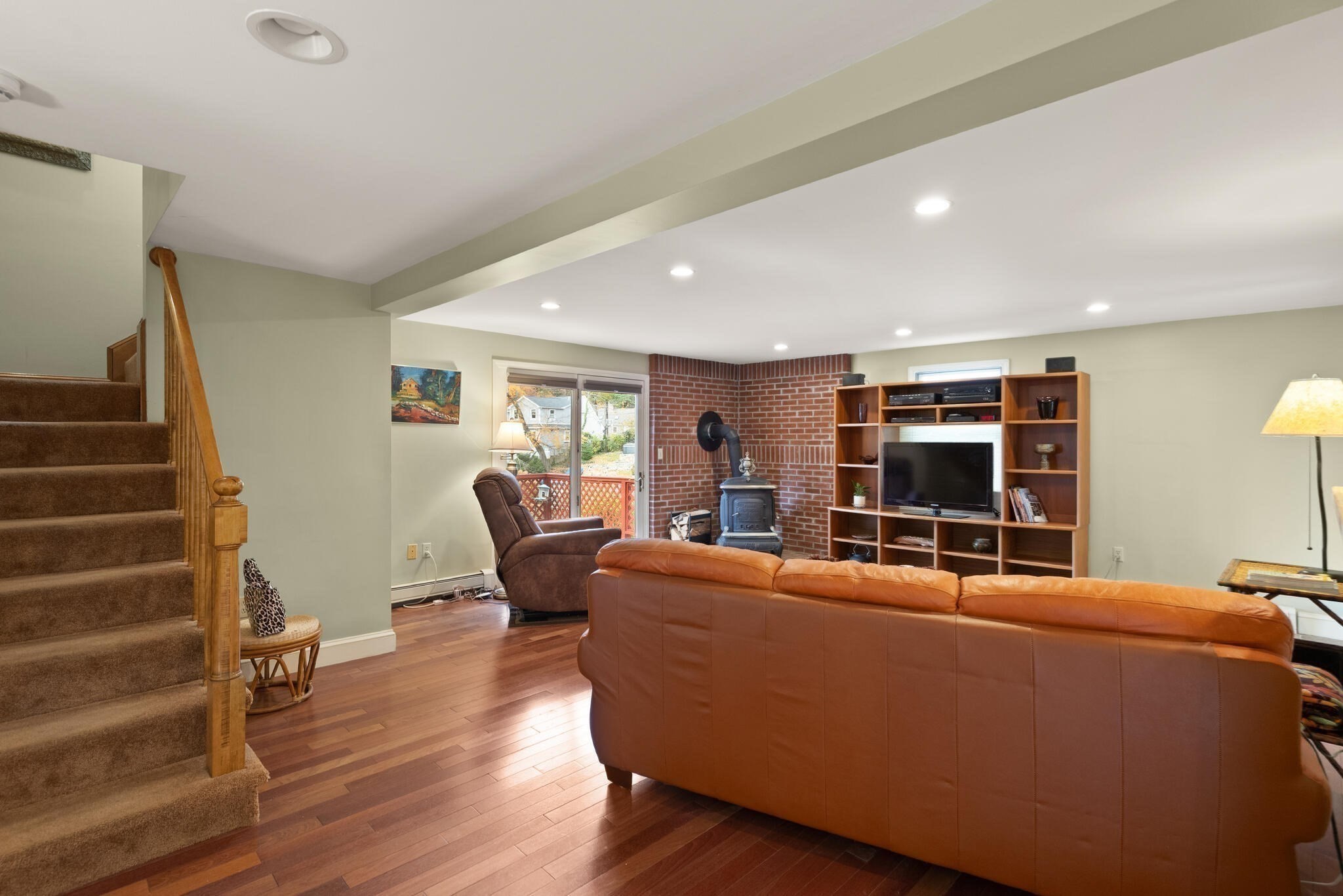 320 Pillings Pond Rd, Lynnfield, MA 01940 - Image 9