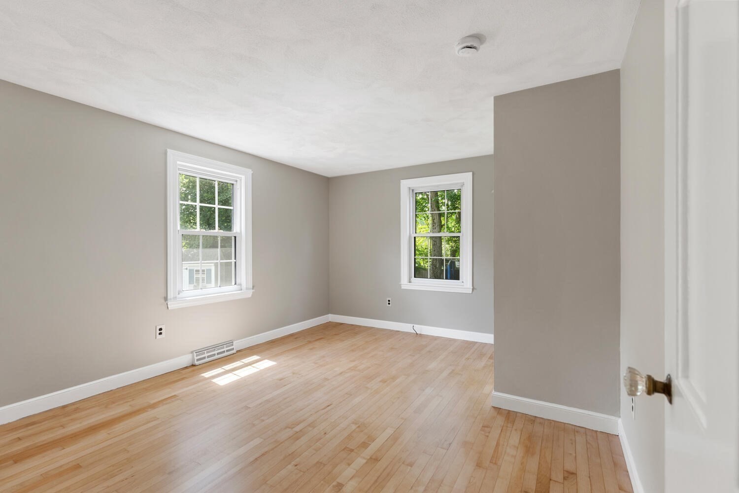 10 Wolcott St, Wakefield, MA 01880 - Image 31