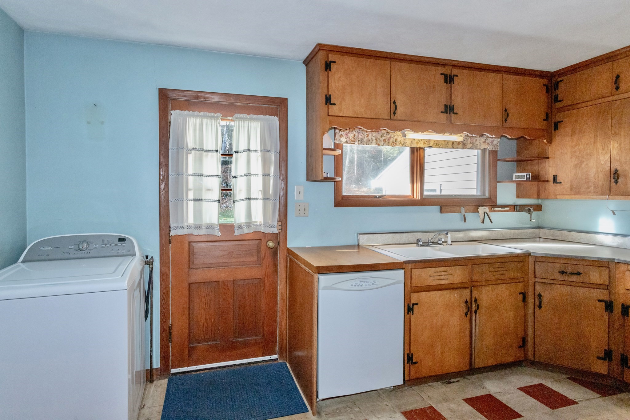 145 Honey Pot Road, Westfield, MA 01085 - Image 15