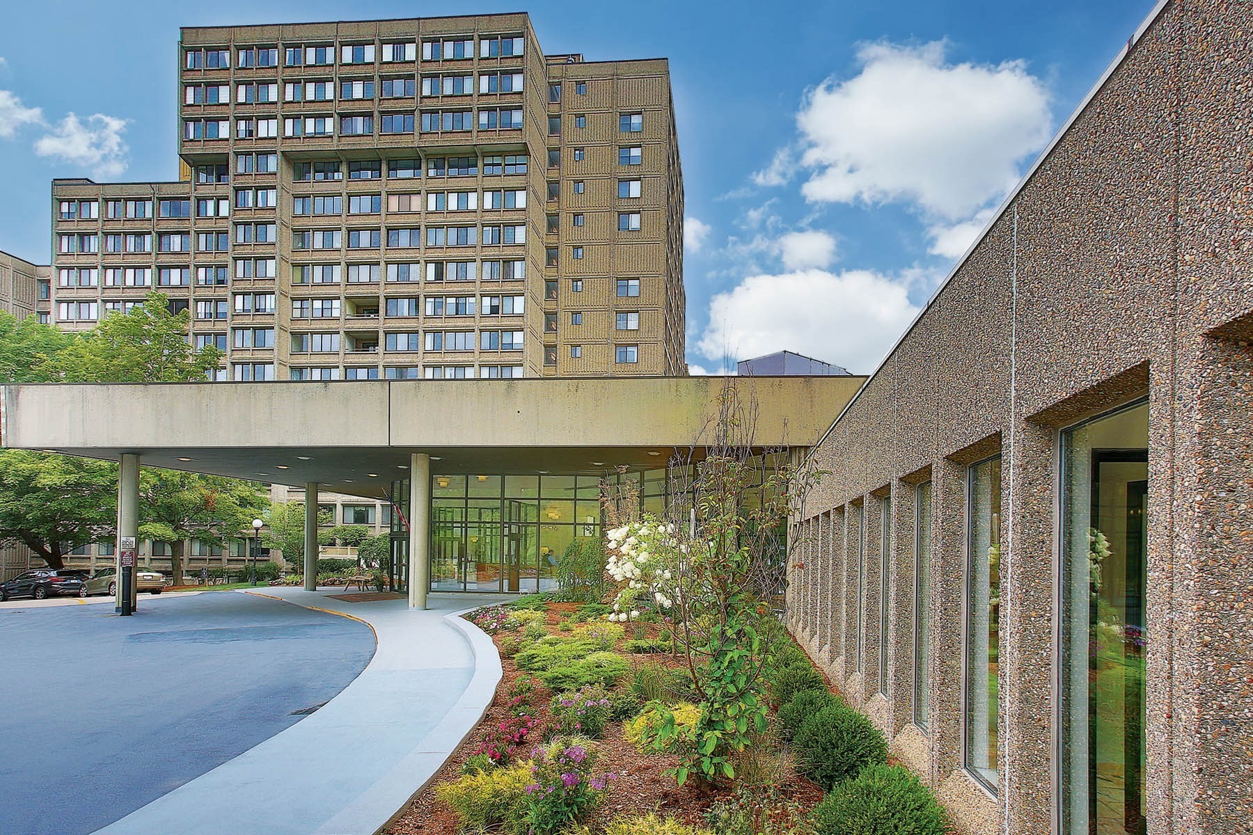 250 Hammond Pond Pkwy Unit 614S, Newton, MA 02467