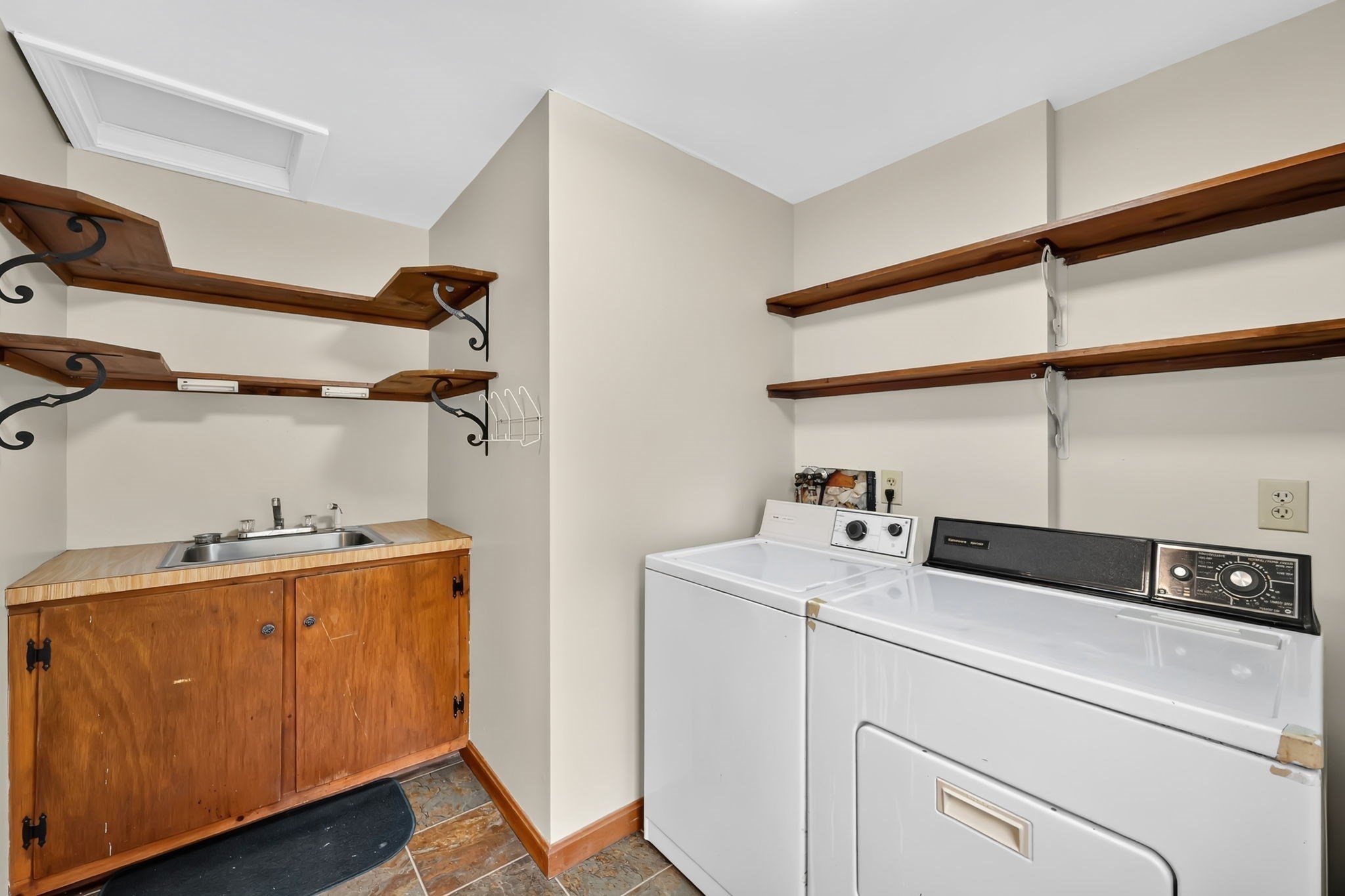 884 Parker Street, Springfield, MA 01129 - Image 20