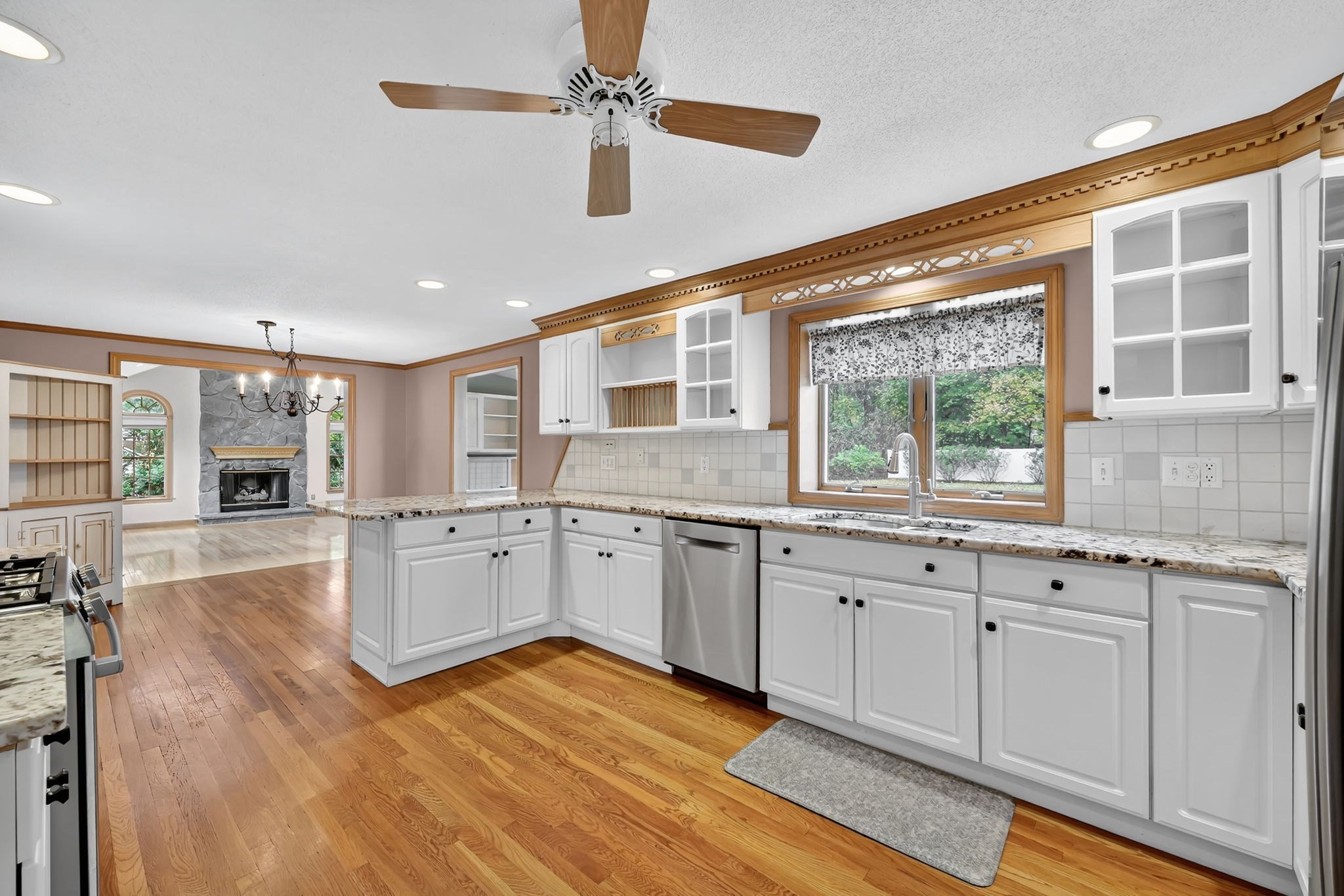 884 Parker Street, Springfield, MA 01129 - Image 10