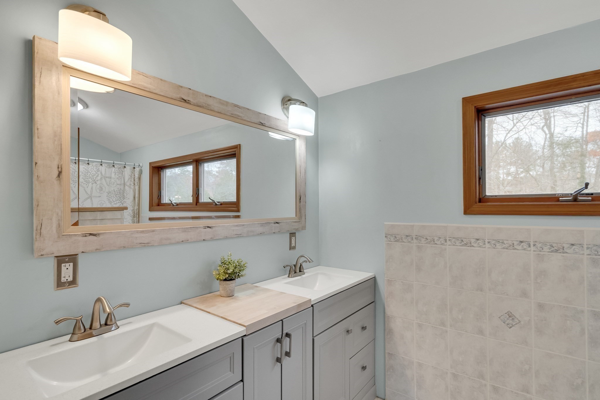 11 Violet Rd, Burlington, MA 01803 - Image 16