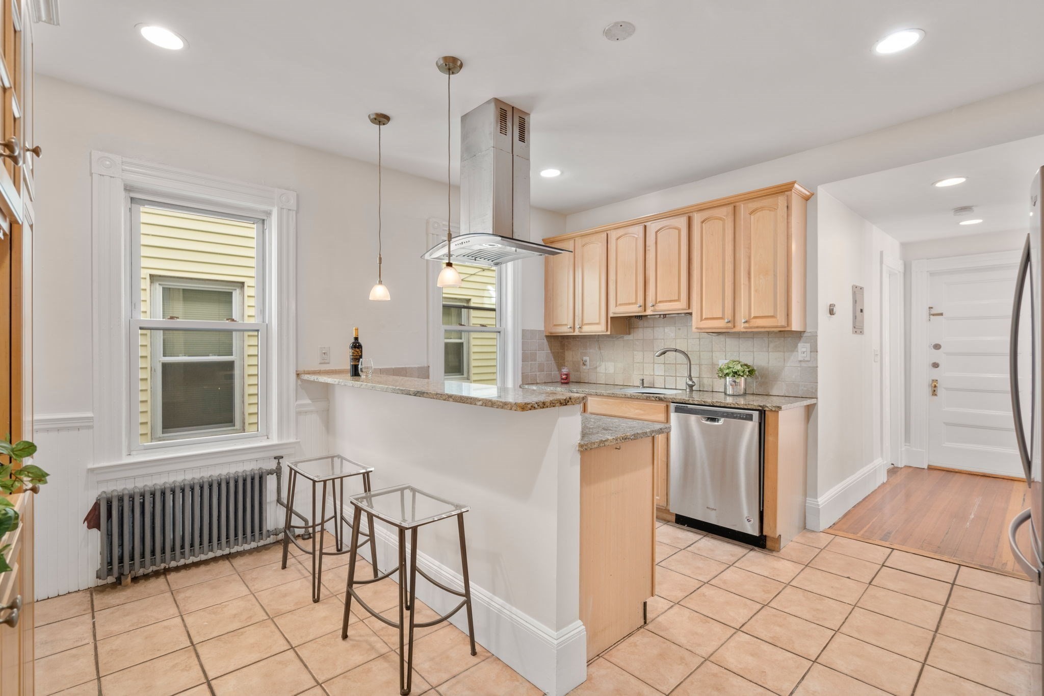 55 Reservoir Rd Unit 2, Brookline, MA 02467 - Image 2