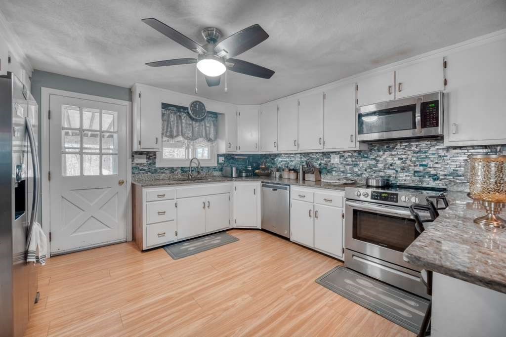 14 D St, Dracut, MA 01826 - Image 25