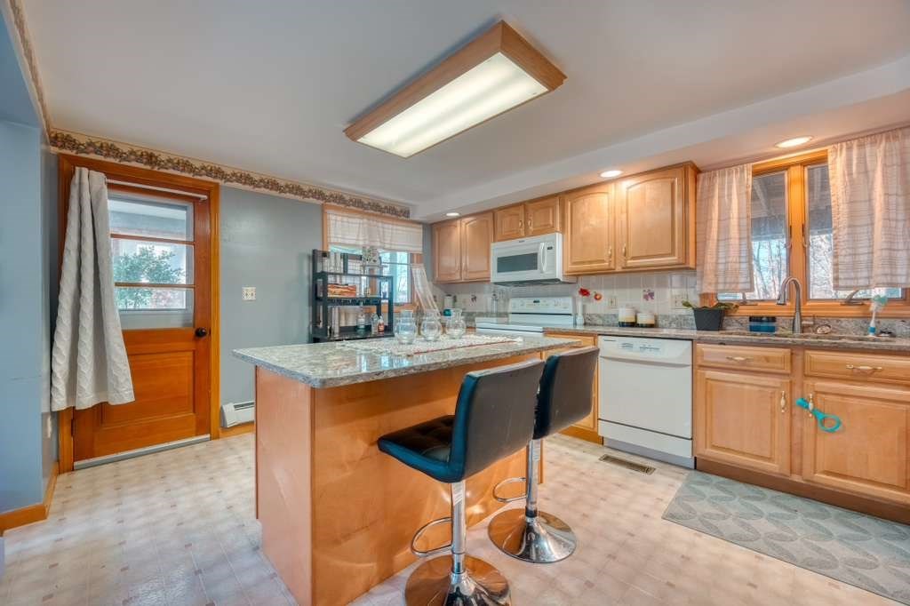14 D St, Dracut, MA 01826 - Image 36