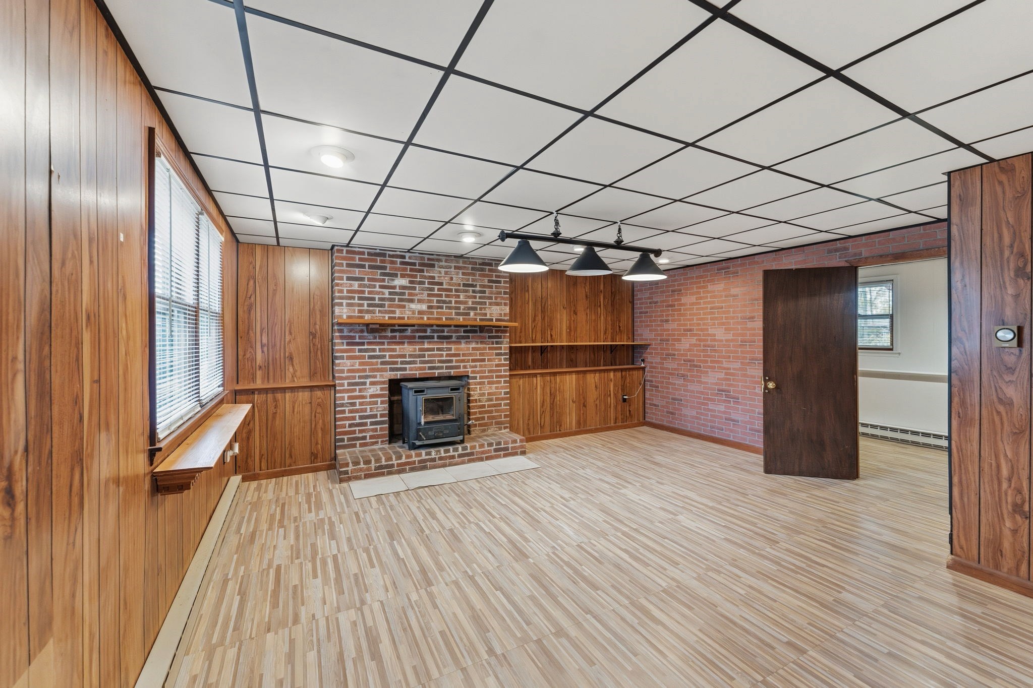 26 Wakefield Ave, Webster, MA 01570 - Image 27