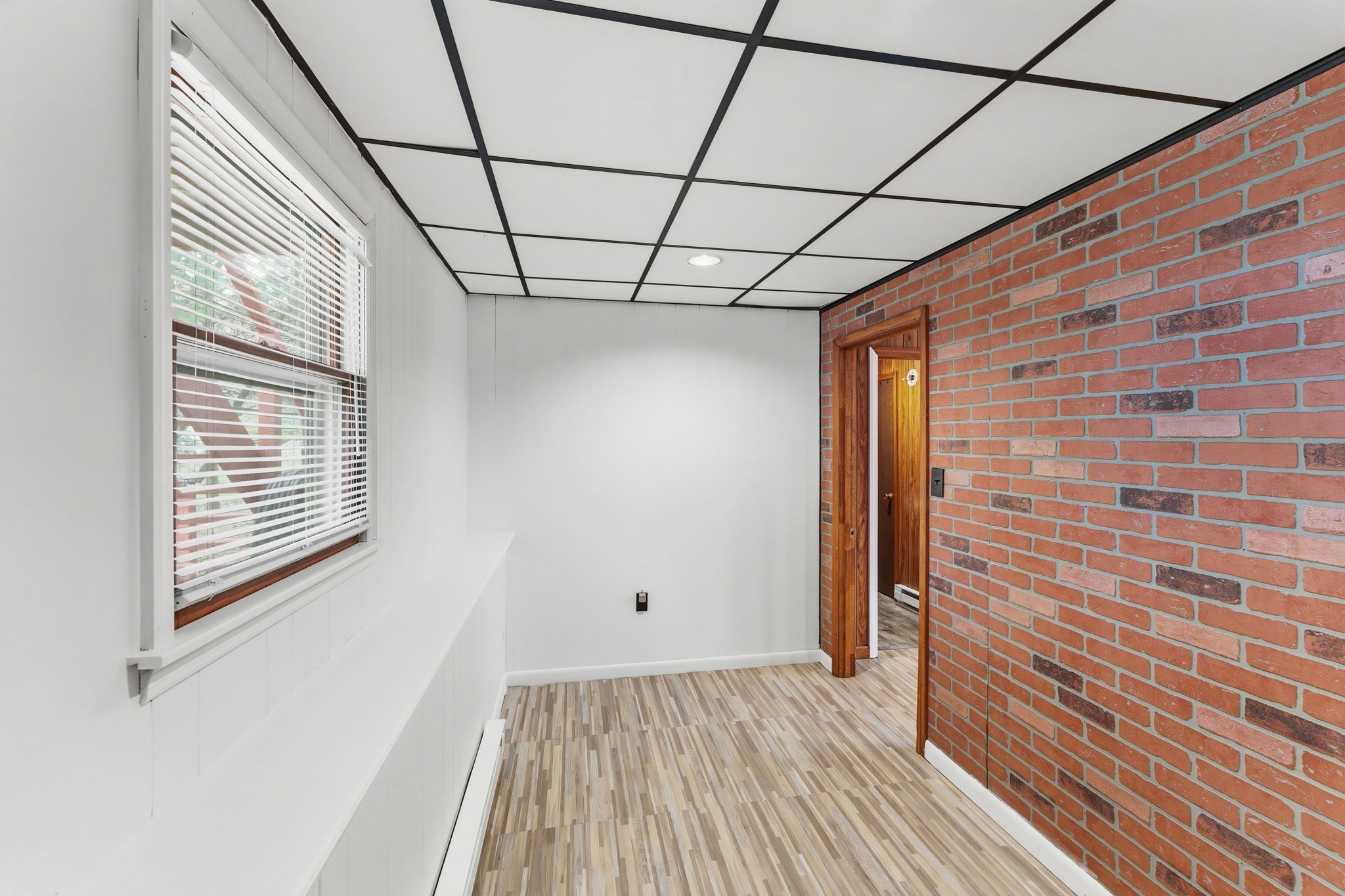 26 Wakefield Ave, Webster, MA 01570 - Image 30