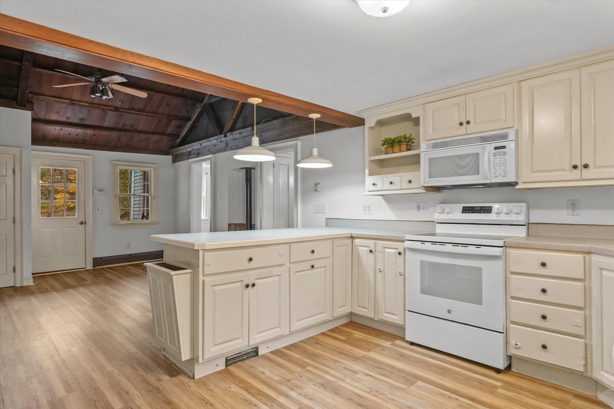 285 Main St, Groveland, MA 01834 - Image 8