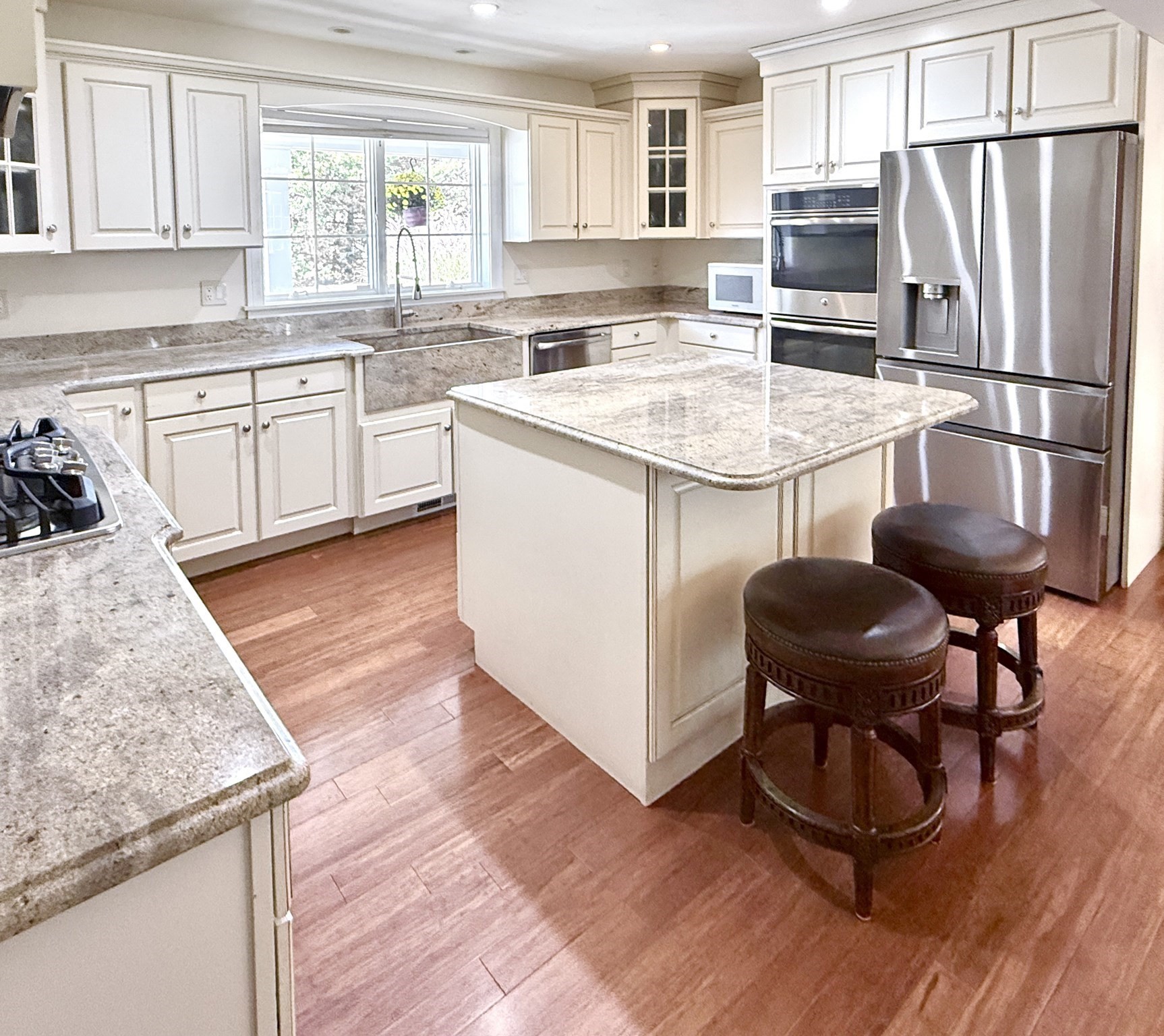 54 Overlook Cir, Plymouth, MA 02360 - Image 5