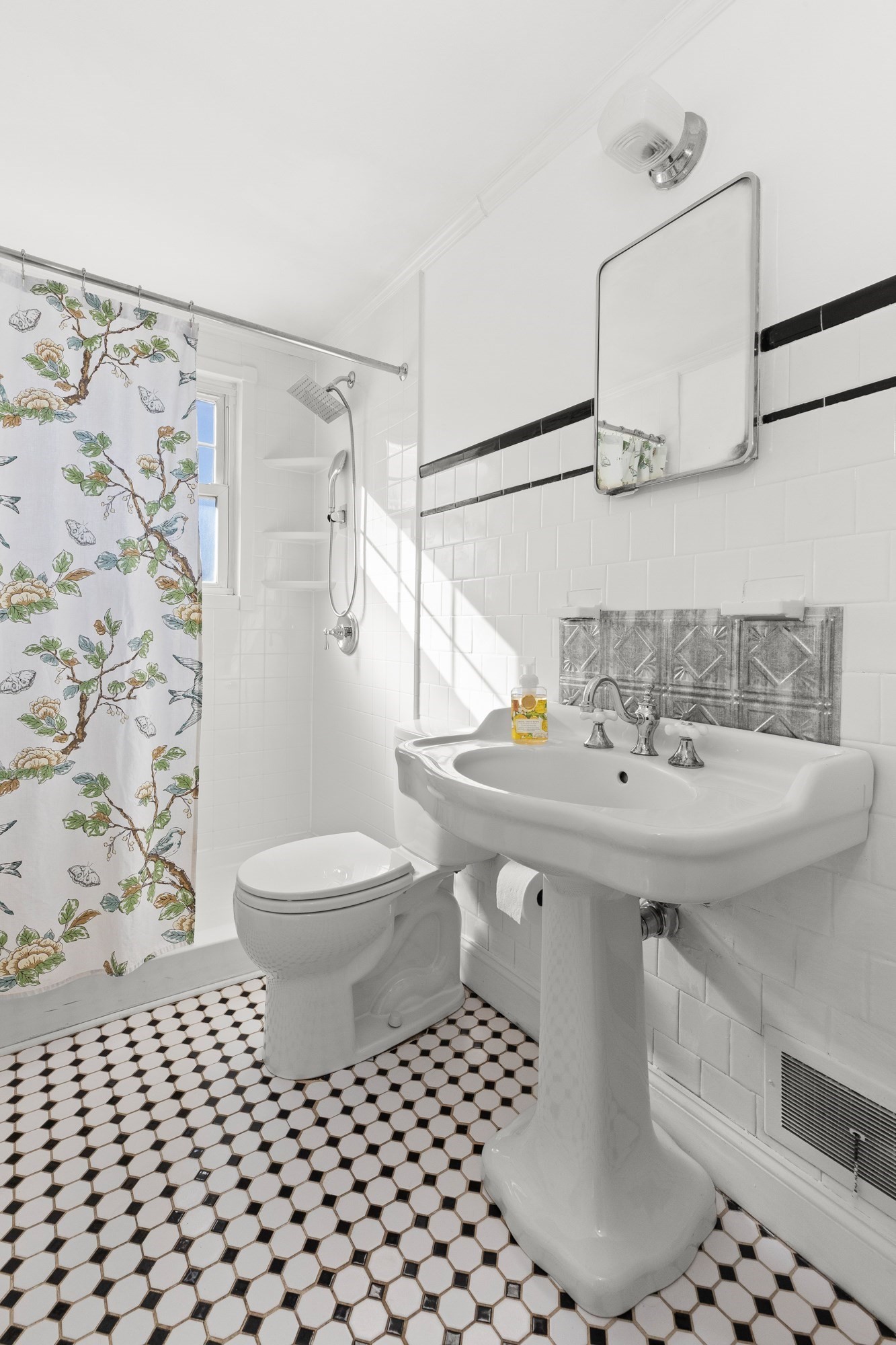 18 Conant St, Beverly, MA 01915 - Image 12