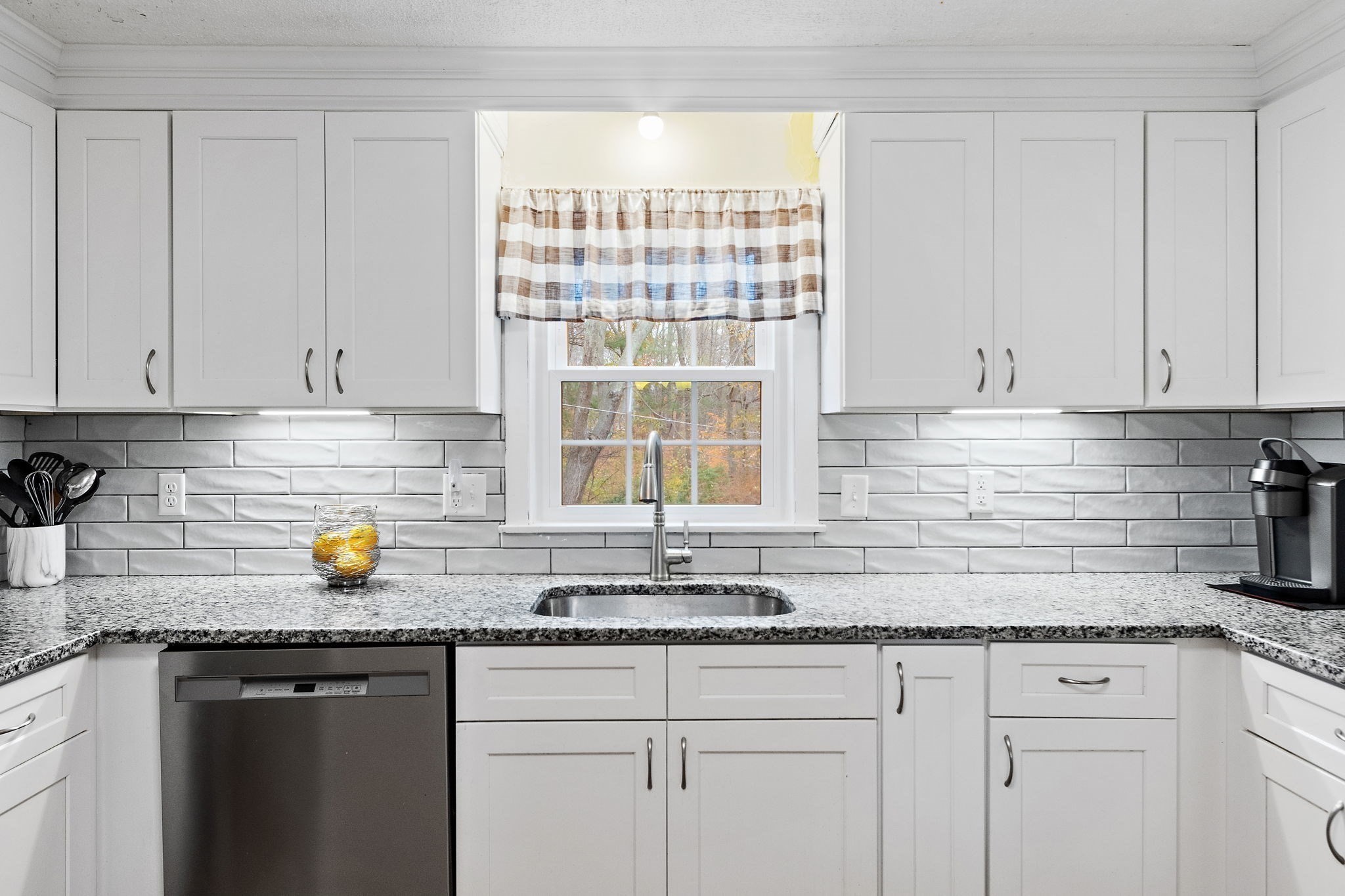 214 Conlyn Ave, Franklin, MA 02038 - Image 12