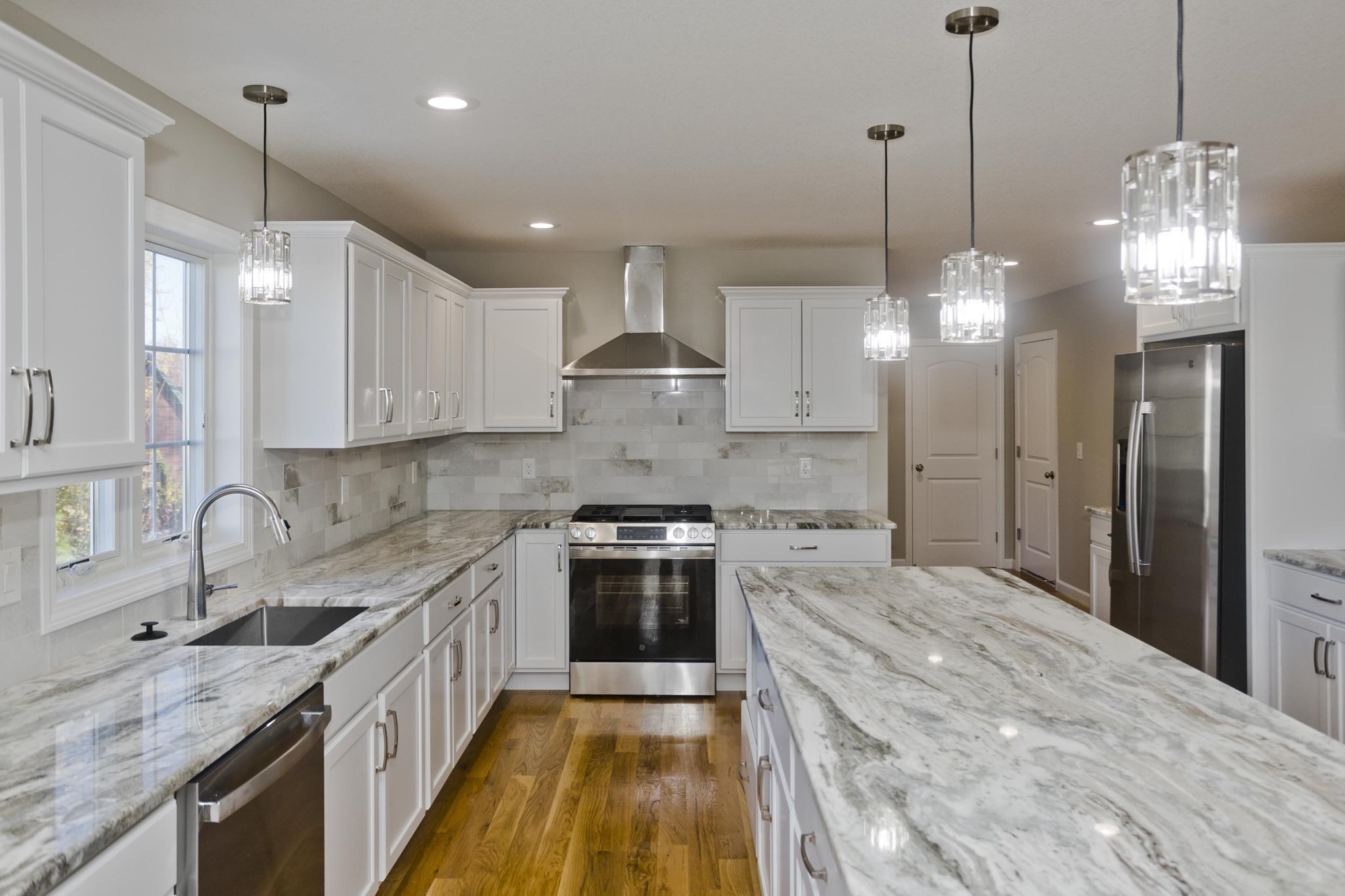 42 Loopley, Ludlow, MA 01056 - Image 2