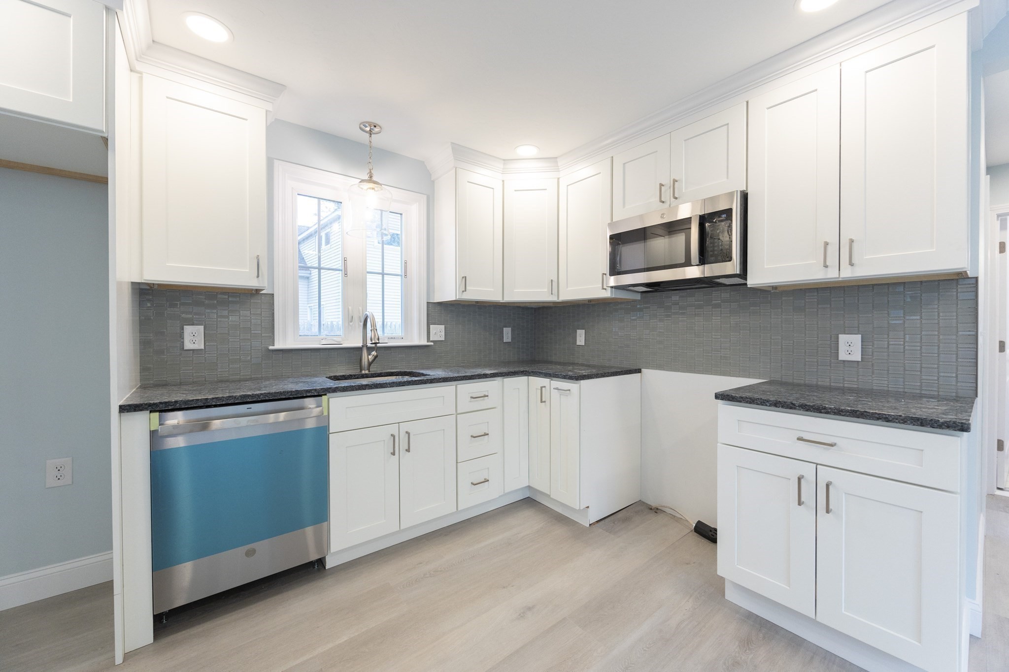 325 Reservoir St, North Attleboro, MA 02760 - Image 3