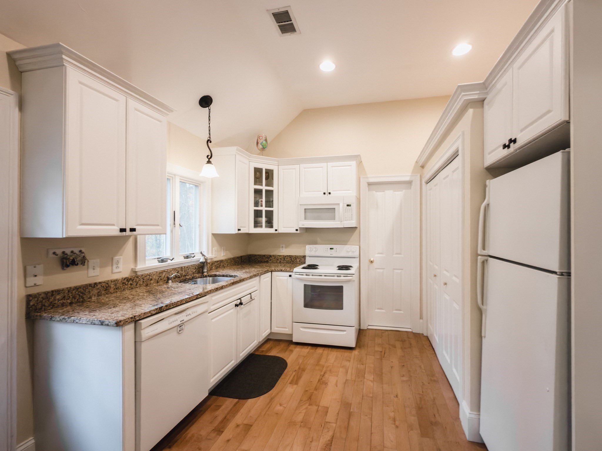 111 E. Foxboro, Sharon, MA 02067 - Image 8