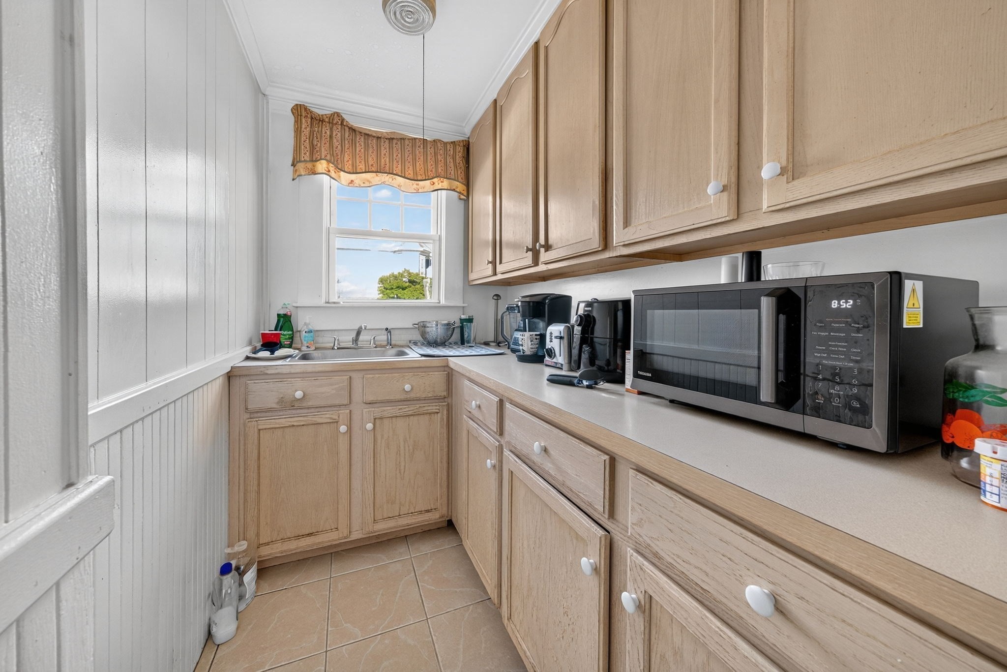 2022 Highland Ave, Fall River, MA 02720 - Image 28