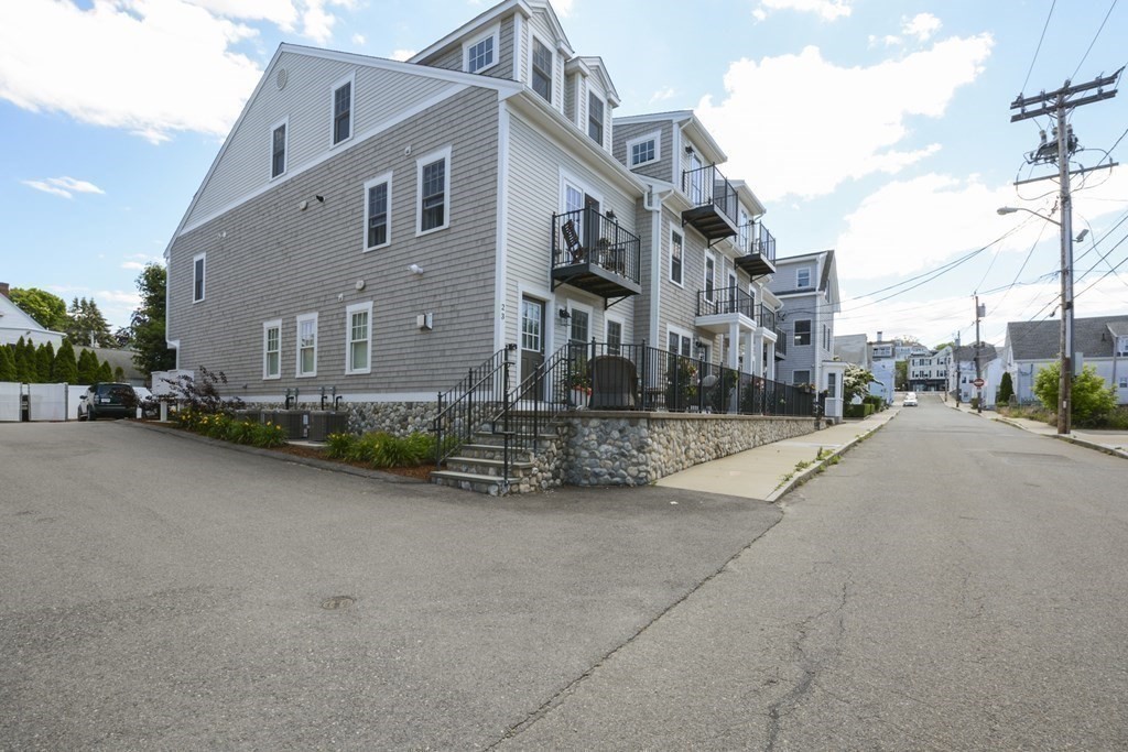 23 Howland Unit 4, Plymouth, MA 02360 - Image 2