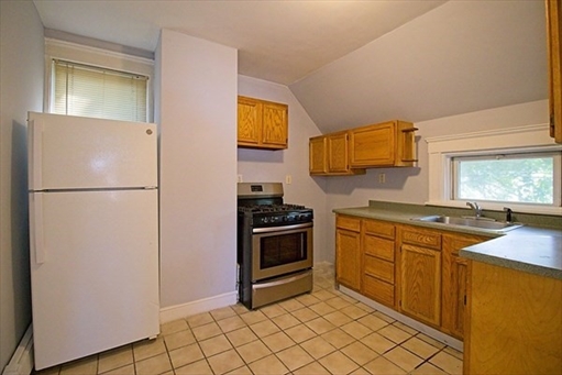 58 Federal Ave, Apt 2