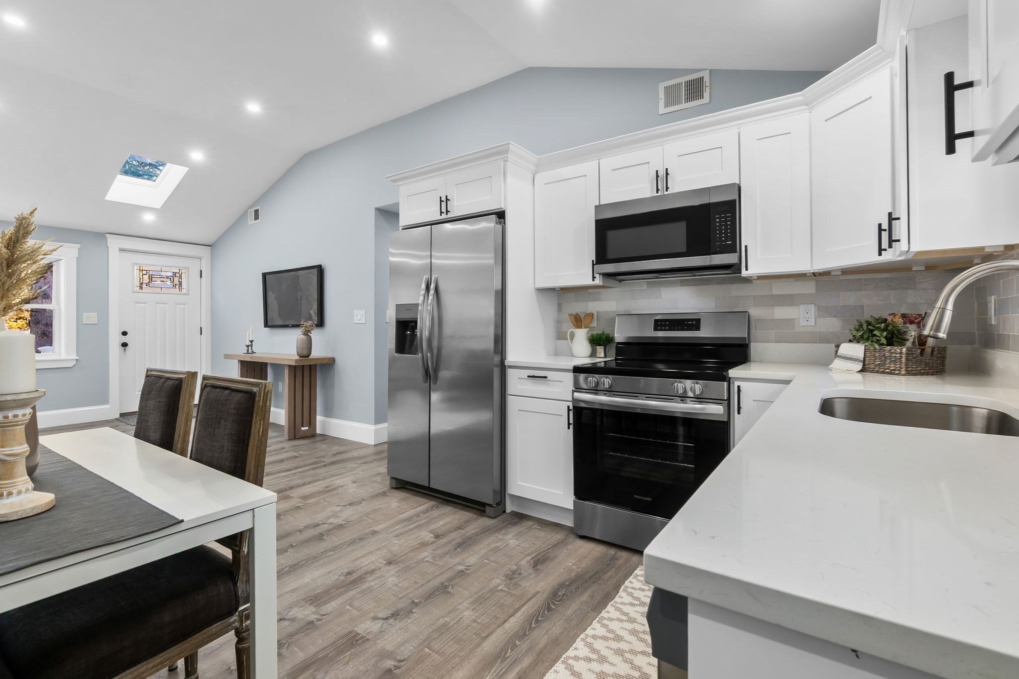 106 Hull St, Beverly, MA 01915 - Image 4