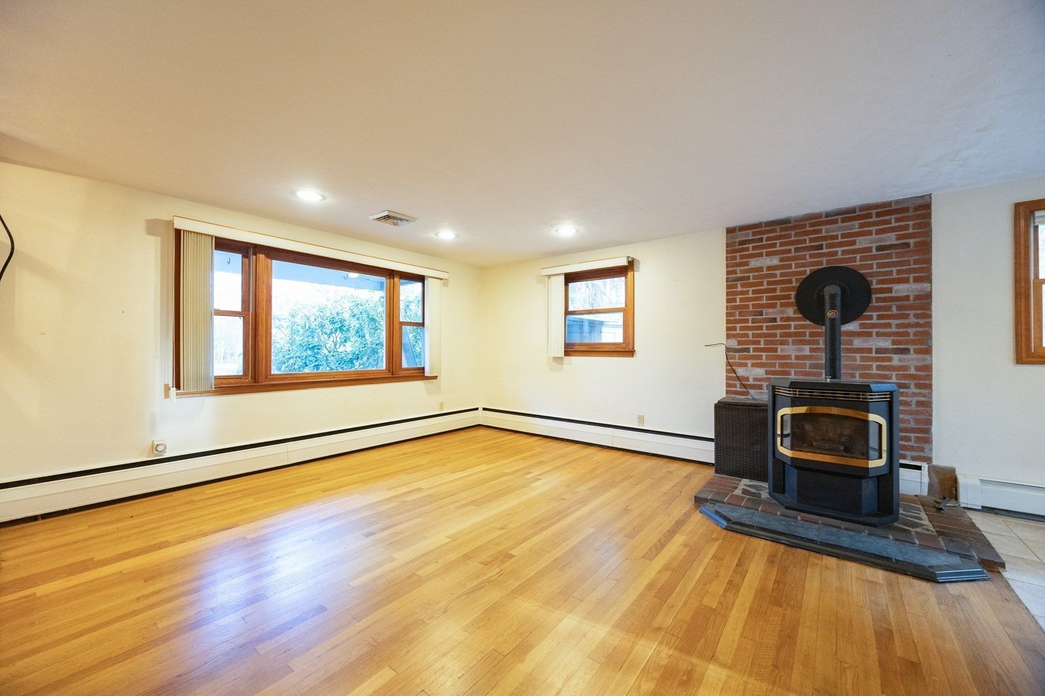 625 Norfolk St, Holliston, MA 01746 - Image 5