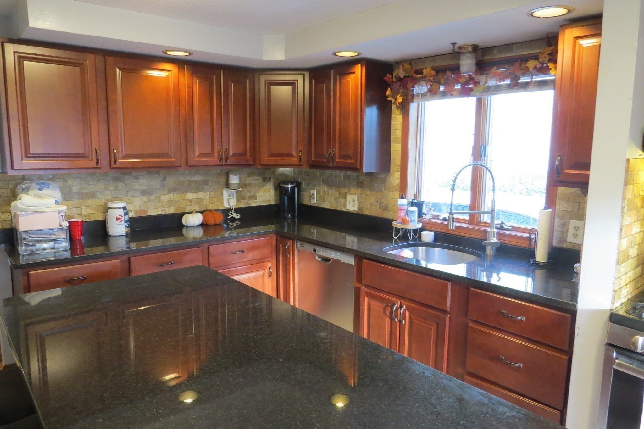 37 Winter St, Taunton, MA 02780 - Image 5