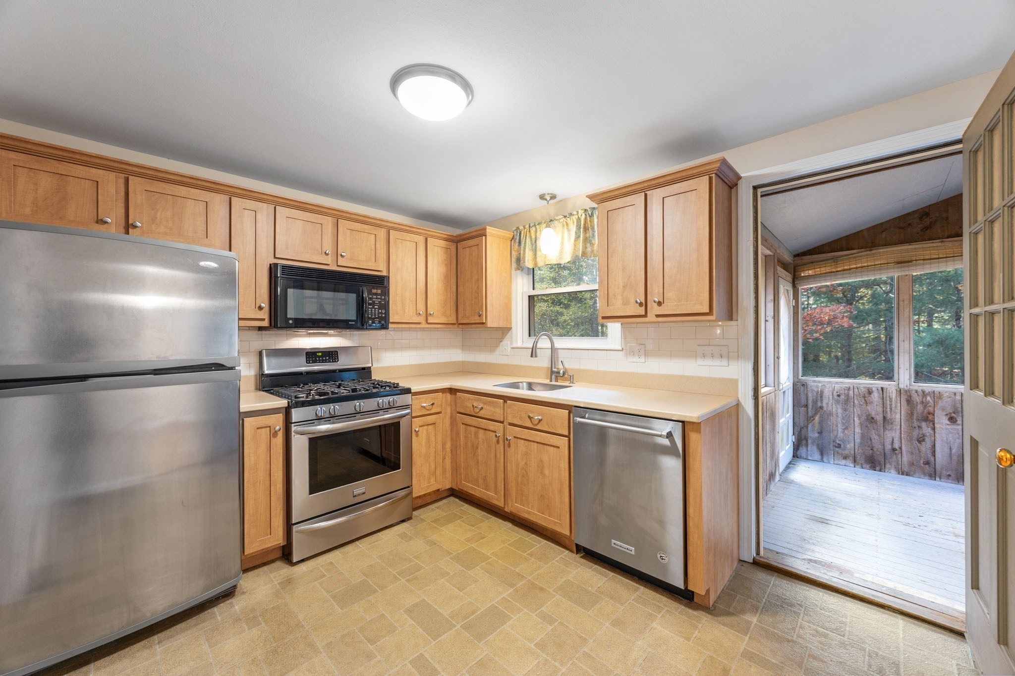 18 Lombard Street, Plymouth, MA 02360 - Image 3