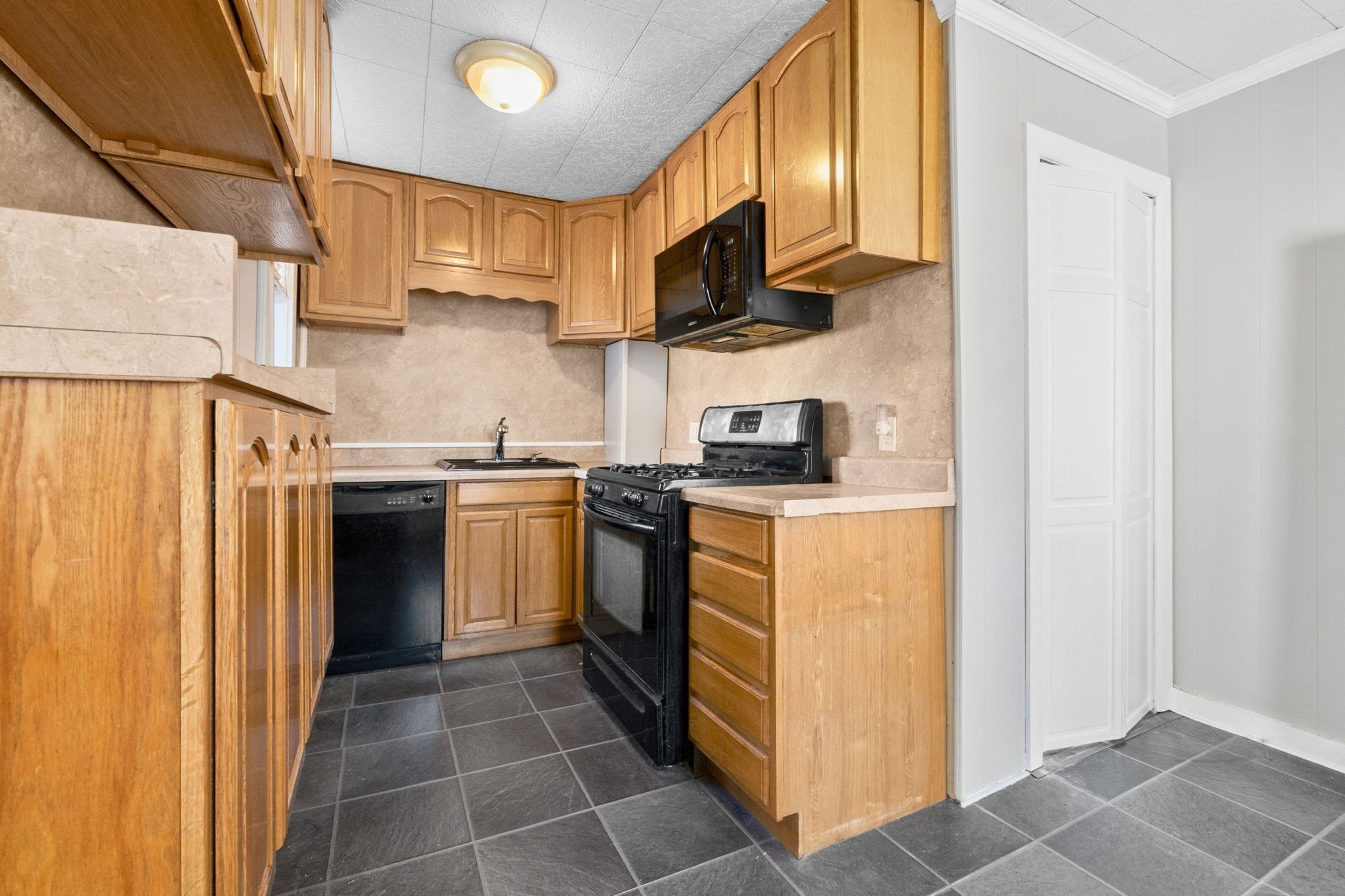 24 Ellsworth Ave, Melrose, MA 02176 - Image 13