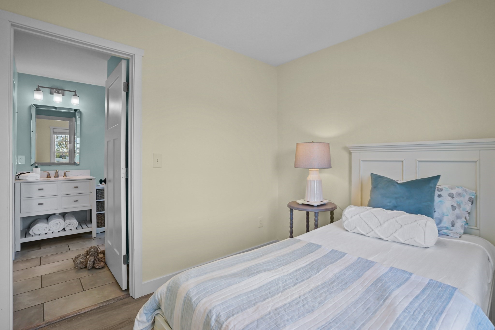 502 Ocean Grove Ave, Swansea, MA 02777 - Image 29