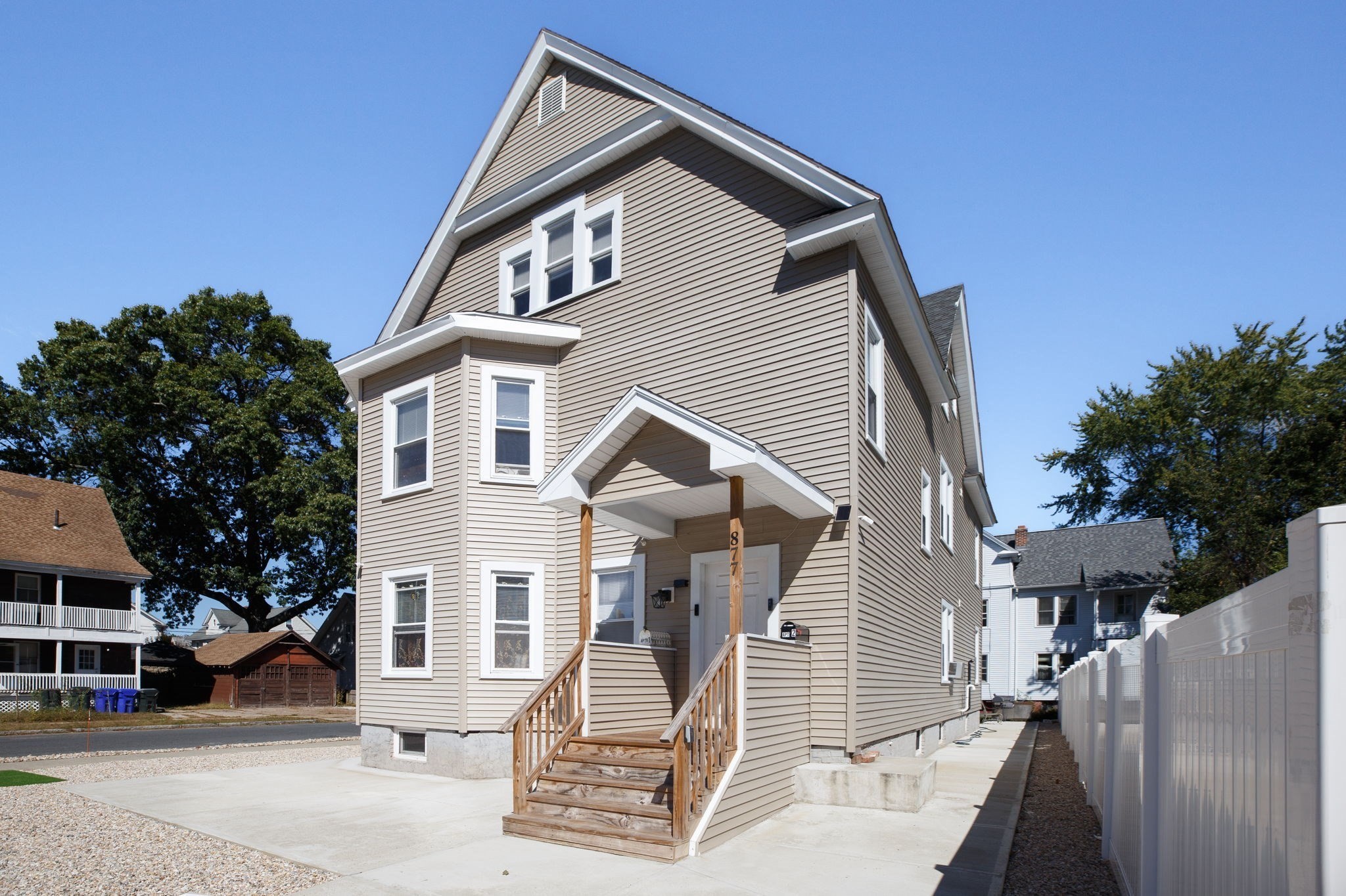 877 Belmont Ave, Springfield, MA 01108