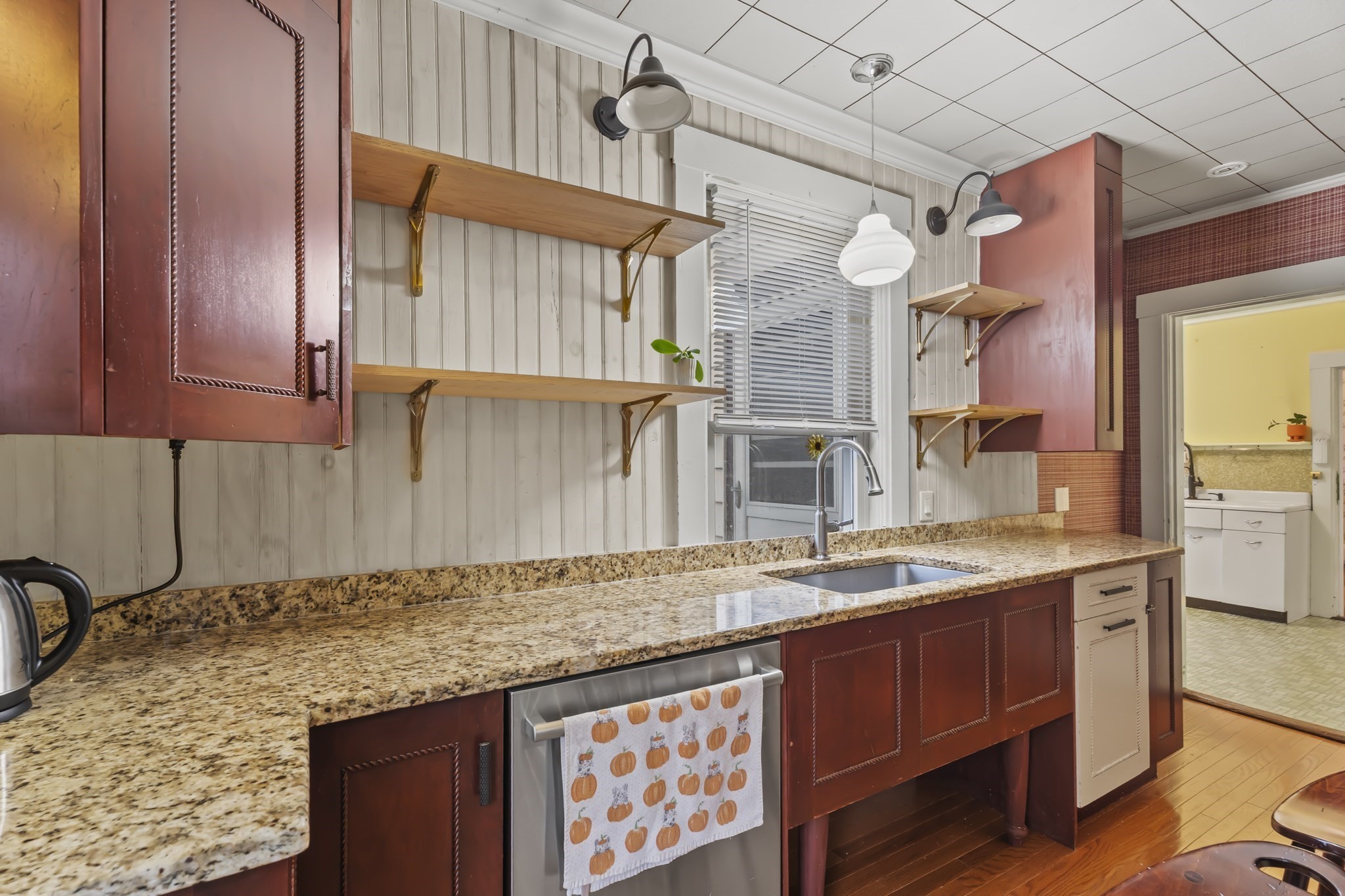 216 Walnut Street, Clinton, MA 01510 - Image 16