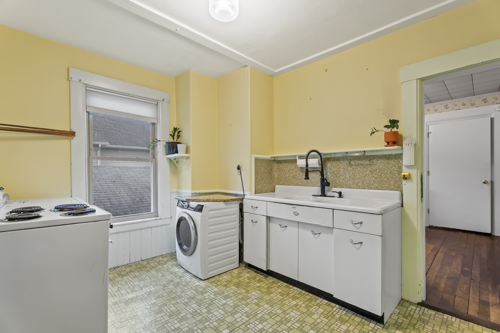 216 Walnut Street, Clinton, MA 01510 - Image 10