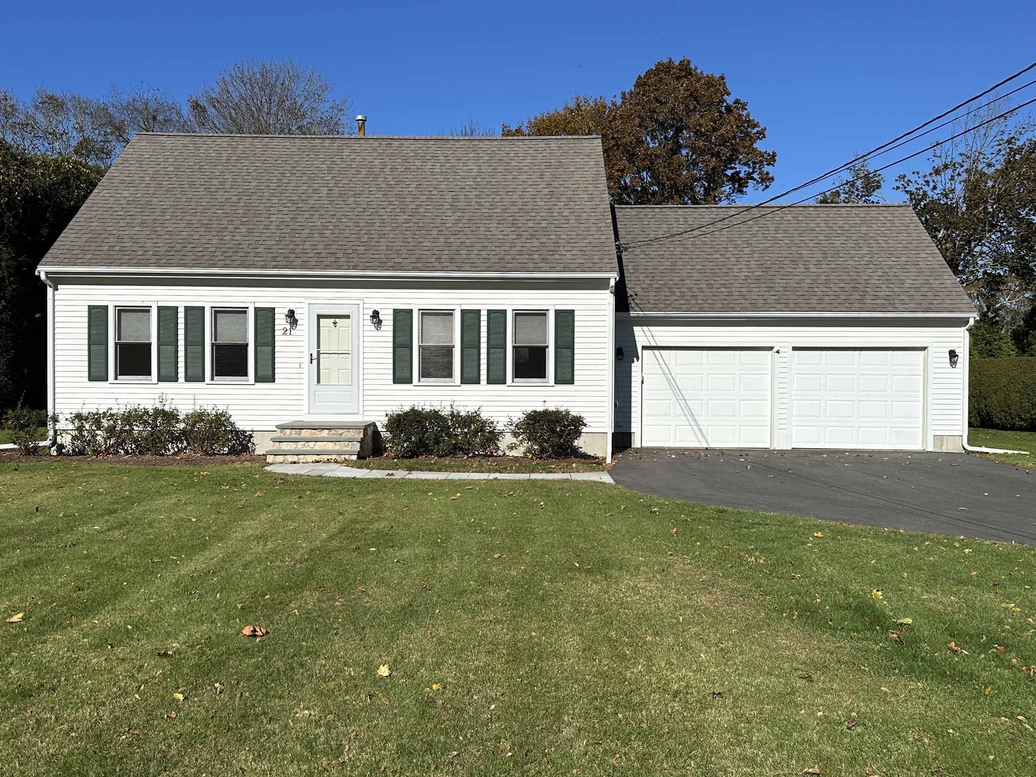 21 Avis St, Dartmouth, MA 02748 - Image 1