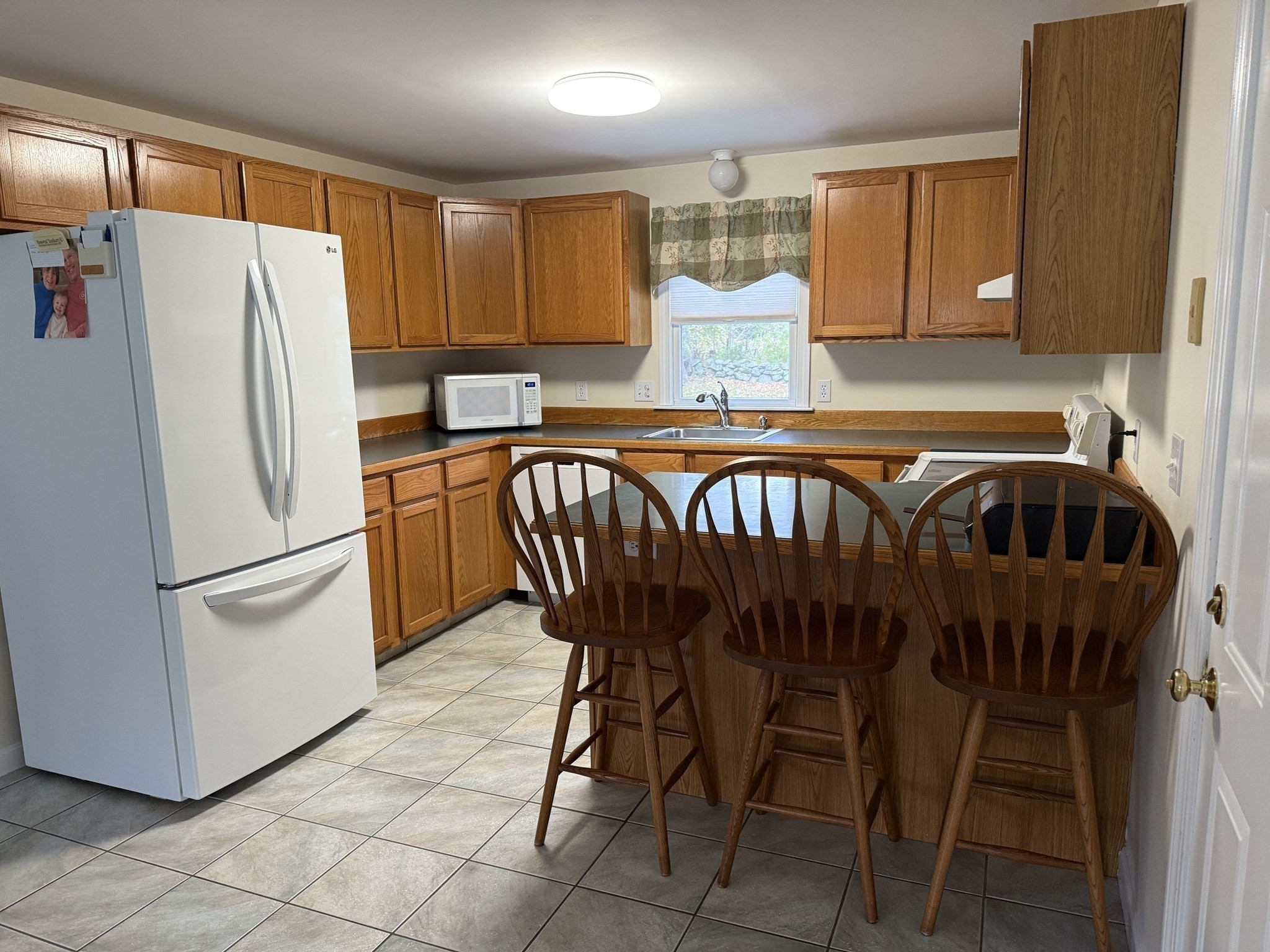 21 Avis St, Dartmouth, MA 02748 - Image 16