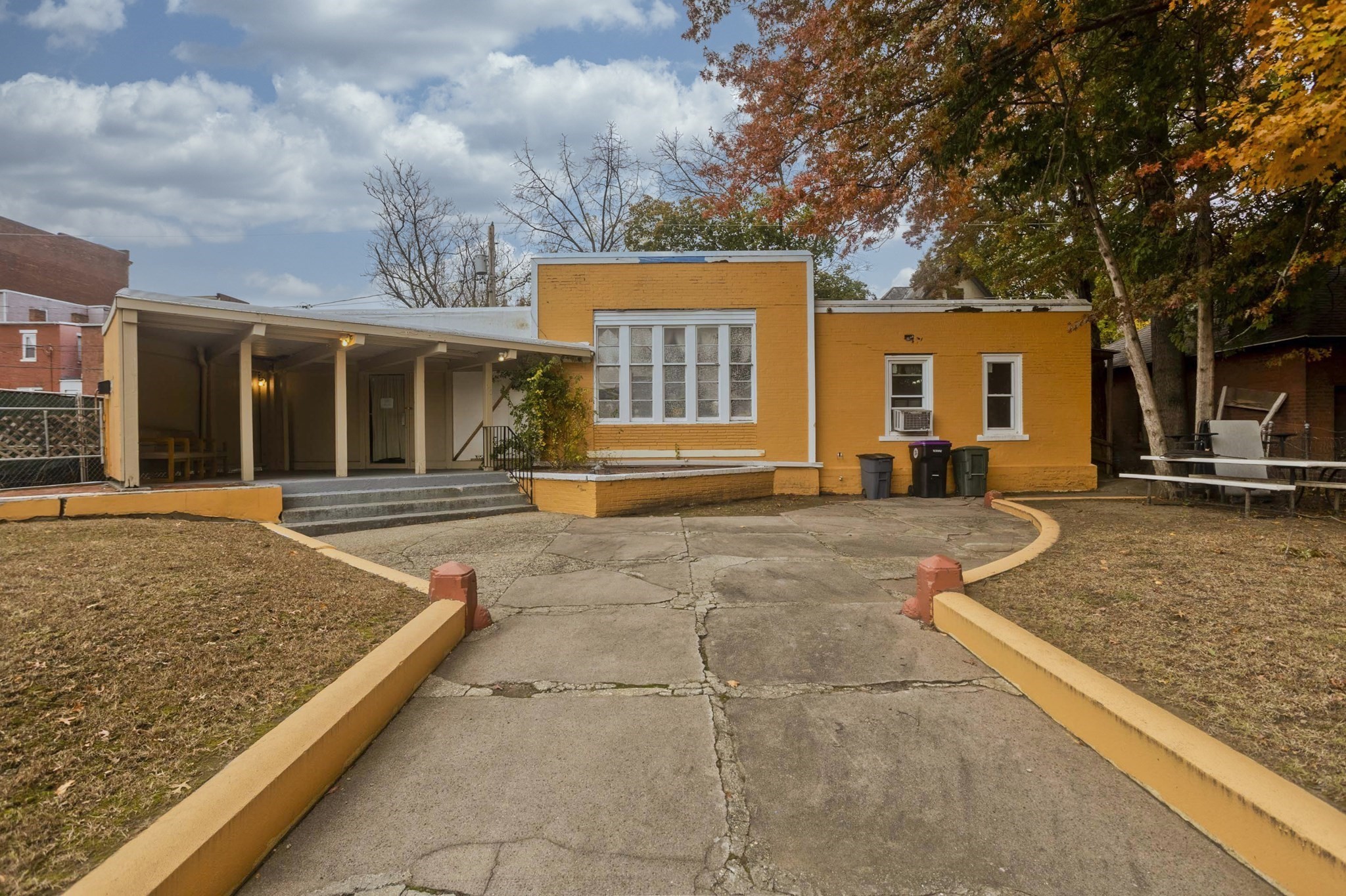 193 Elm St, Holyoke, MA 01040 - Image 1