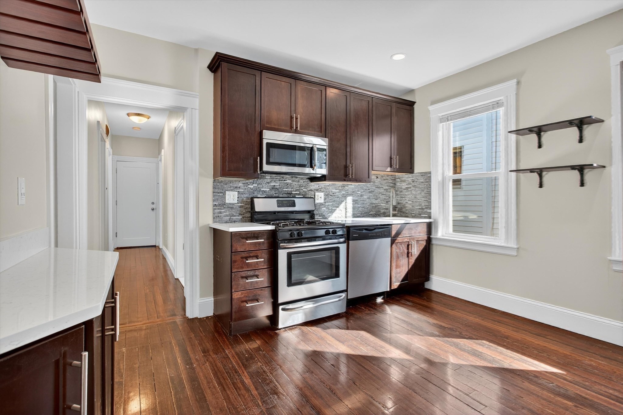 9 Hallam Street Unit 3, Dorchester, Boston, MA 02125 - Image 4