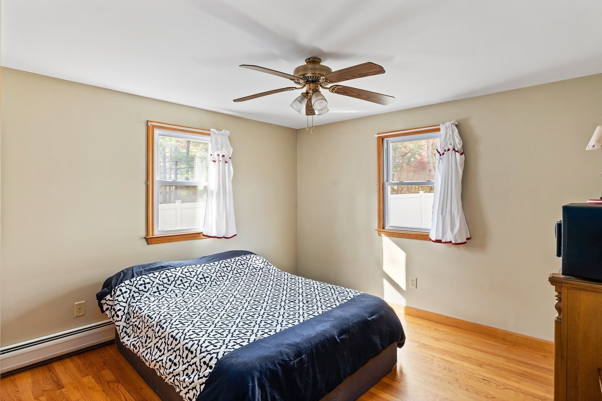 1 Plain Street, Easthampton, MA 01027 - Image 17