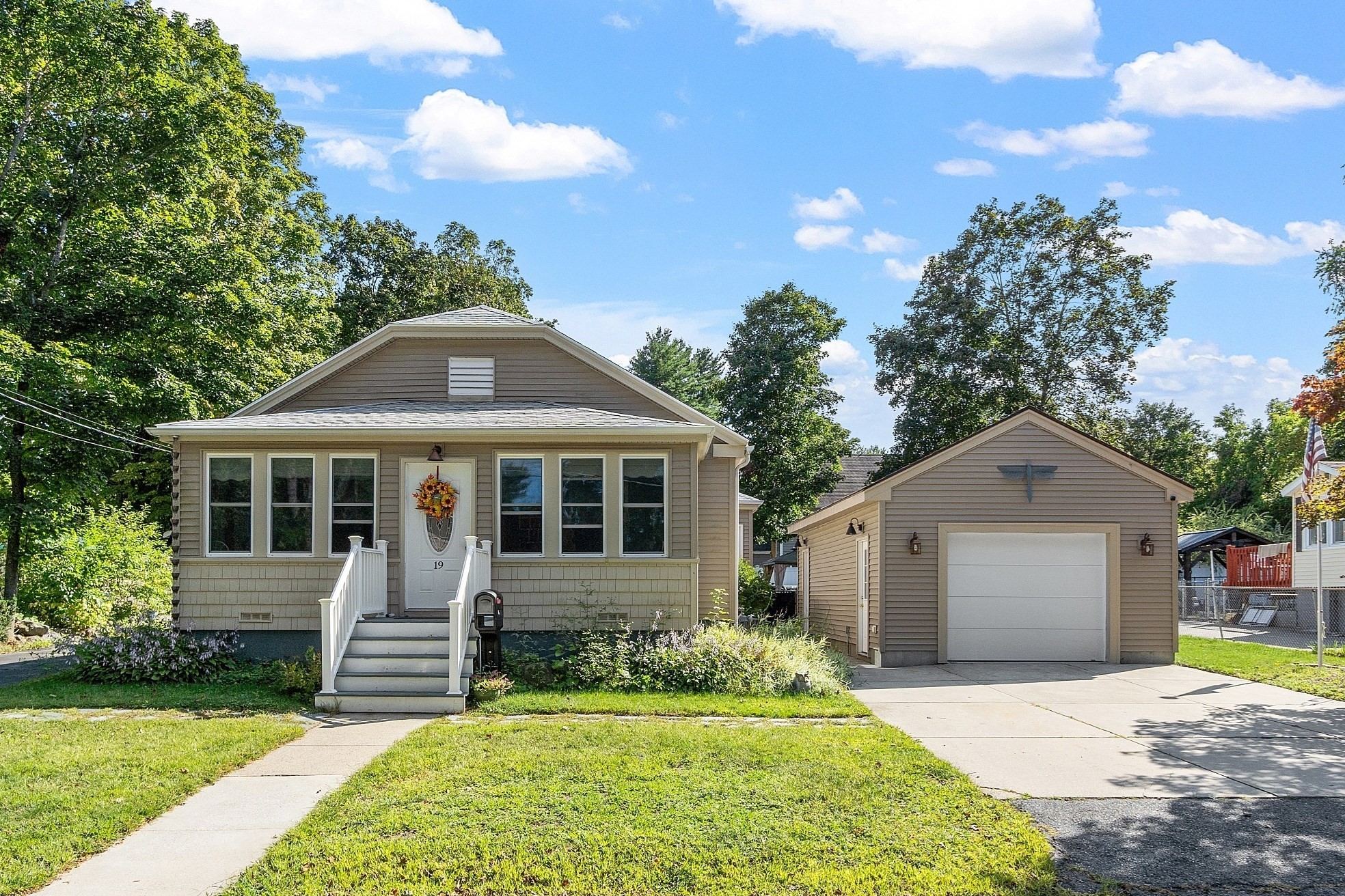 19 First St, Hudson, MA 01749