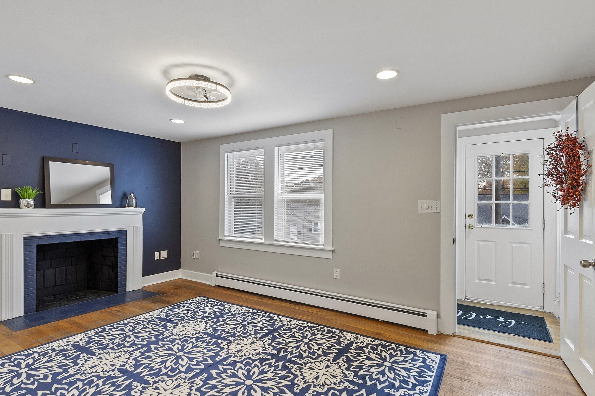 563 Chandler St, Worcester, MA 01602