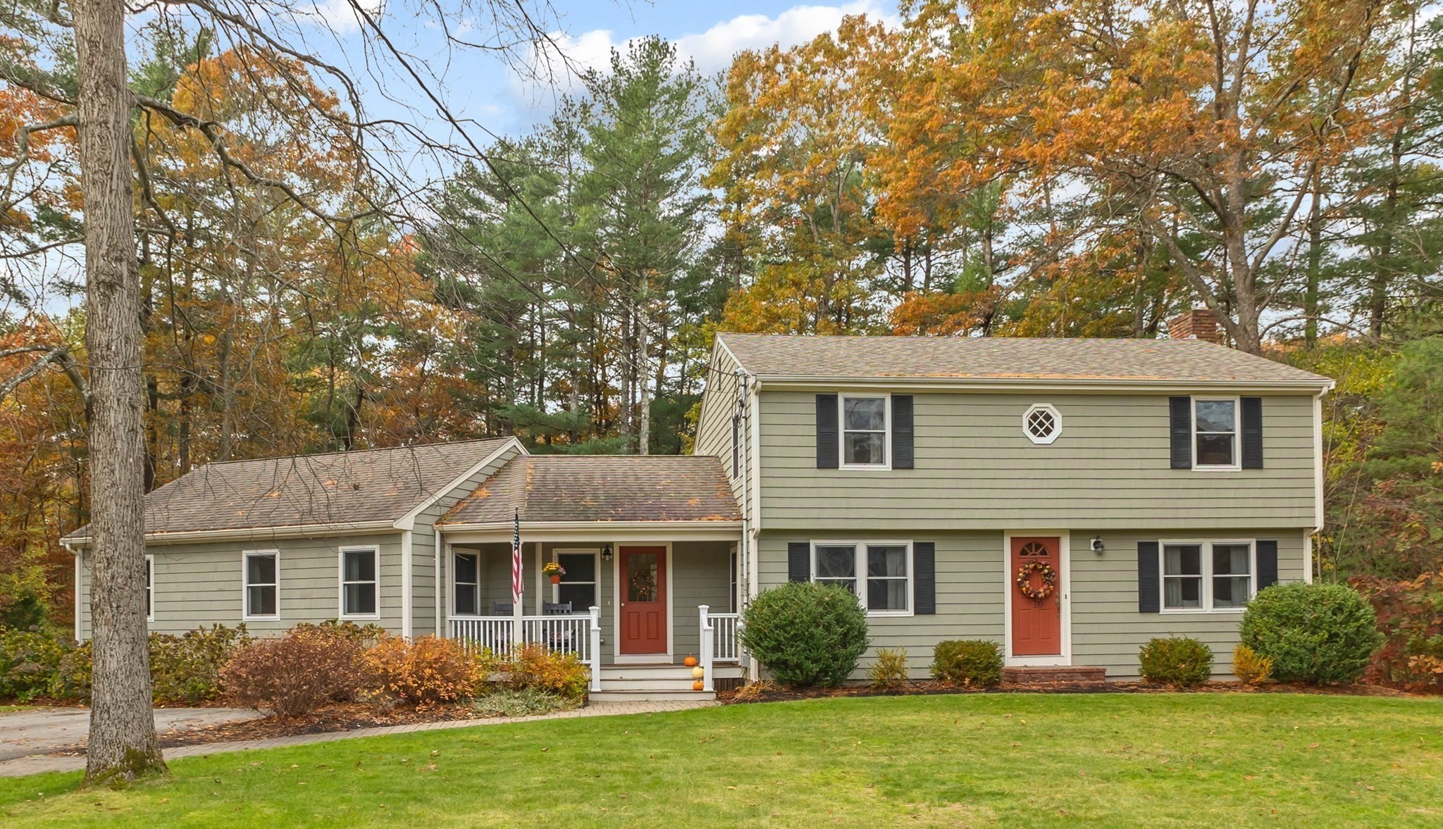 10 Warren Ter, Pembroke, MA 02359