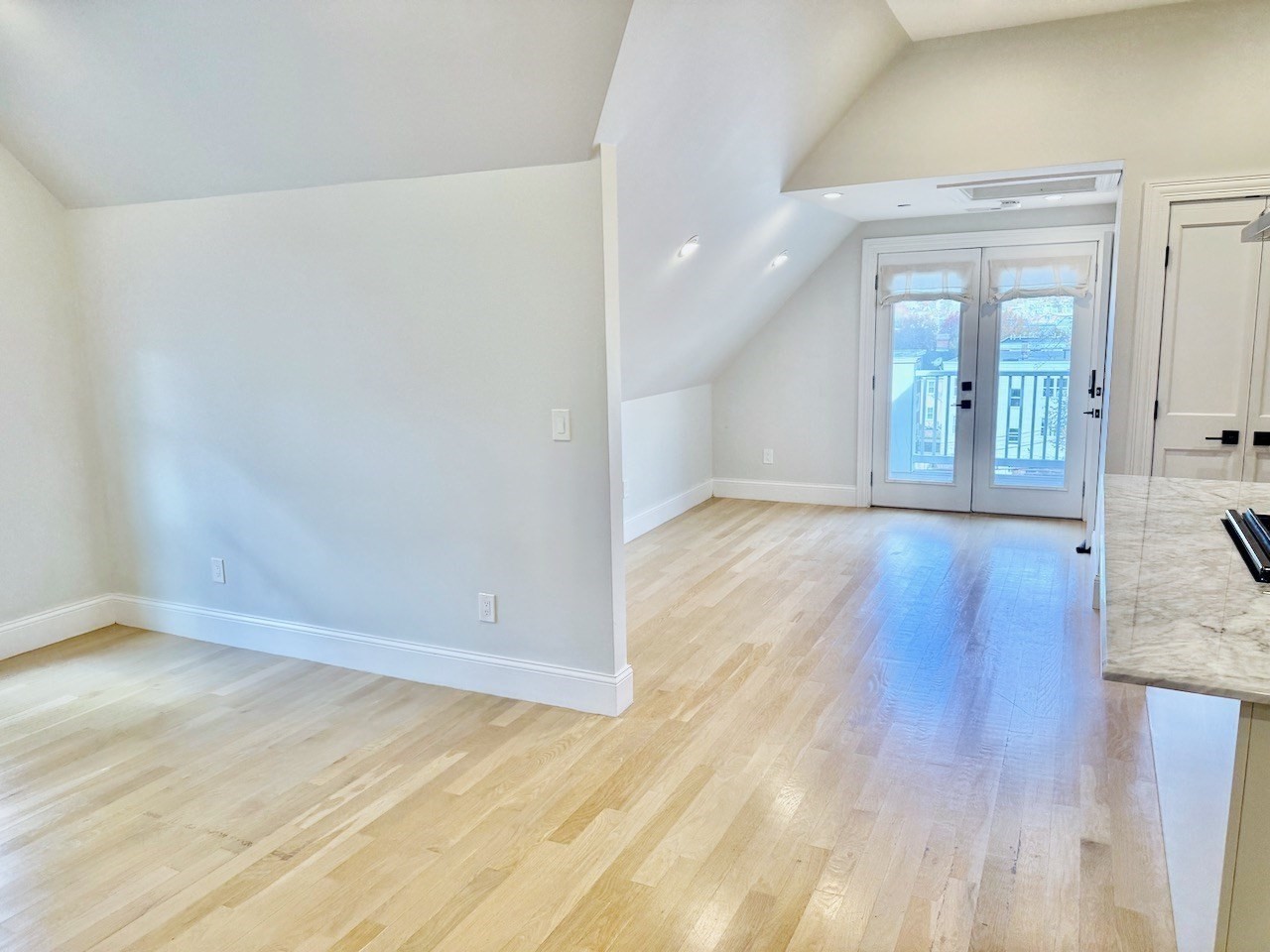 28 Dix St Unit 3, Dorchester, Boston, MA 02122 - Image 17