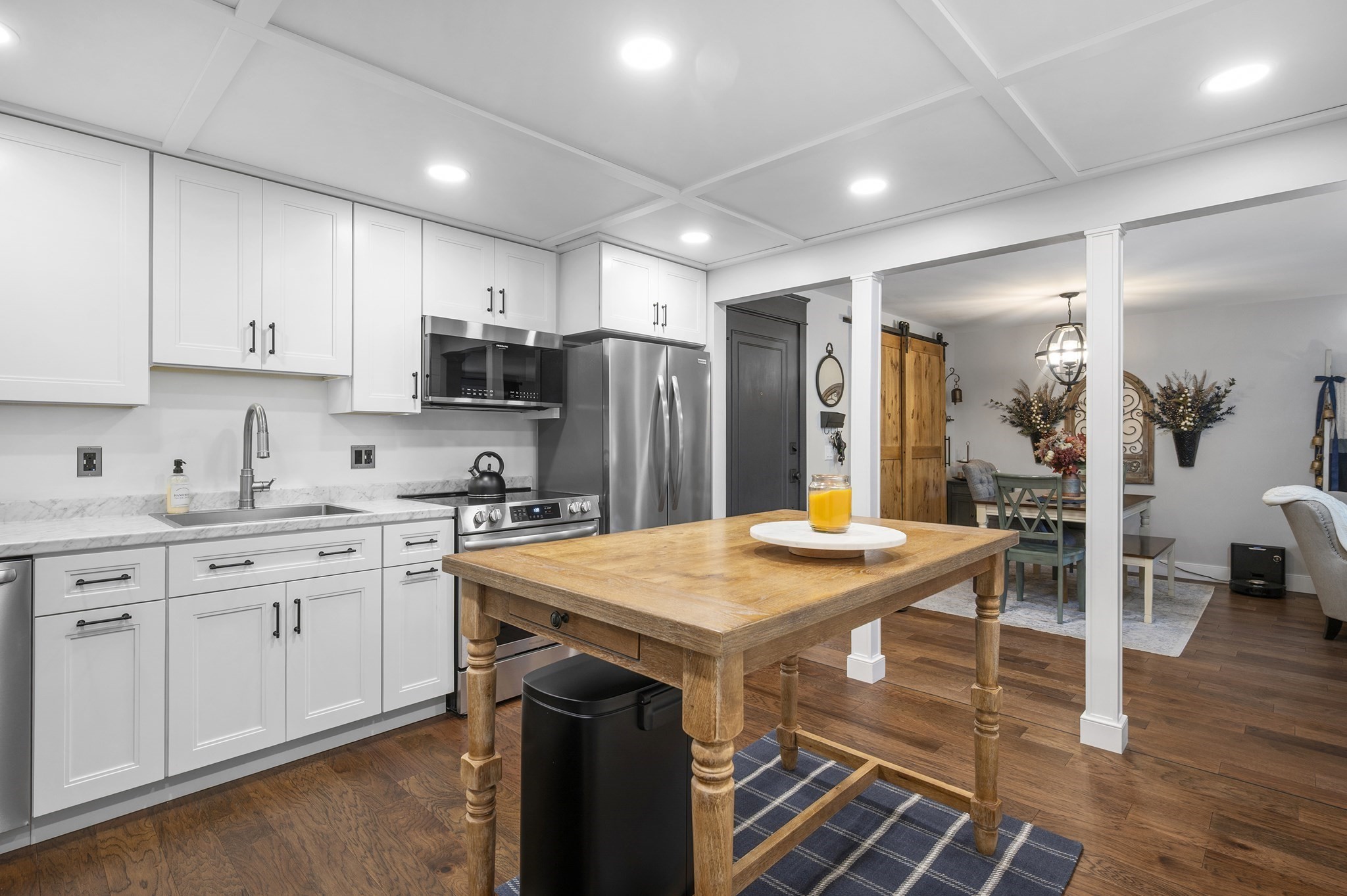 21 Shadowbrook Ln Unit 13, Milford, MA 01757