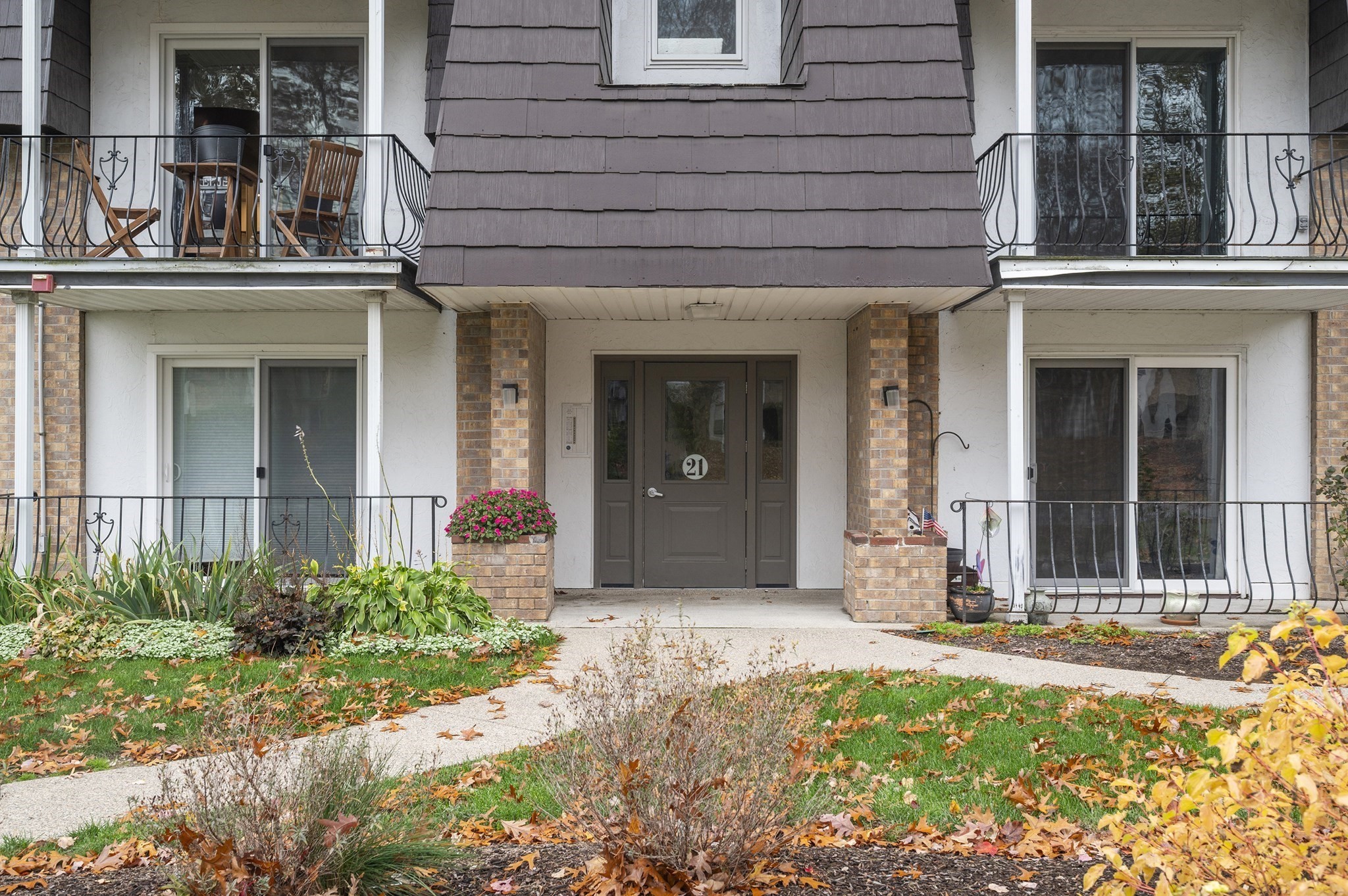 21 Shadowbrook Ln Unit 13, Milford, MA 01757 - Image 31