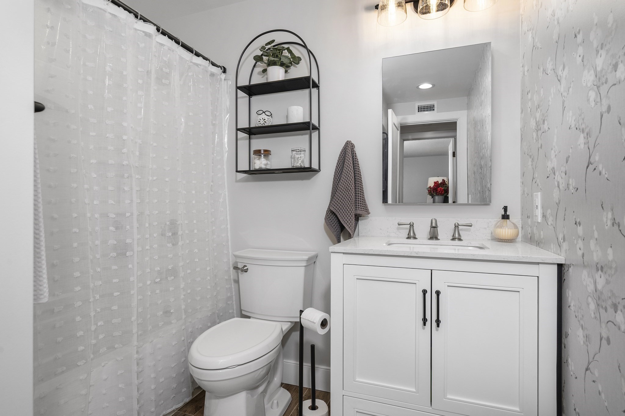 21 Shadowbrook Ln Unit 13, Milford, MA 01757 - Image 9